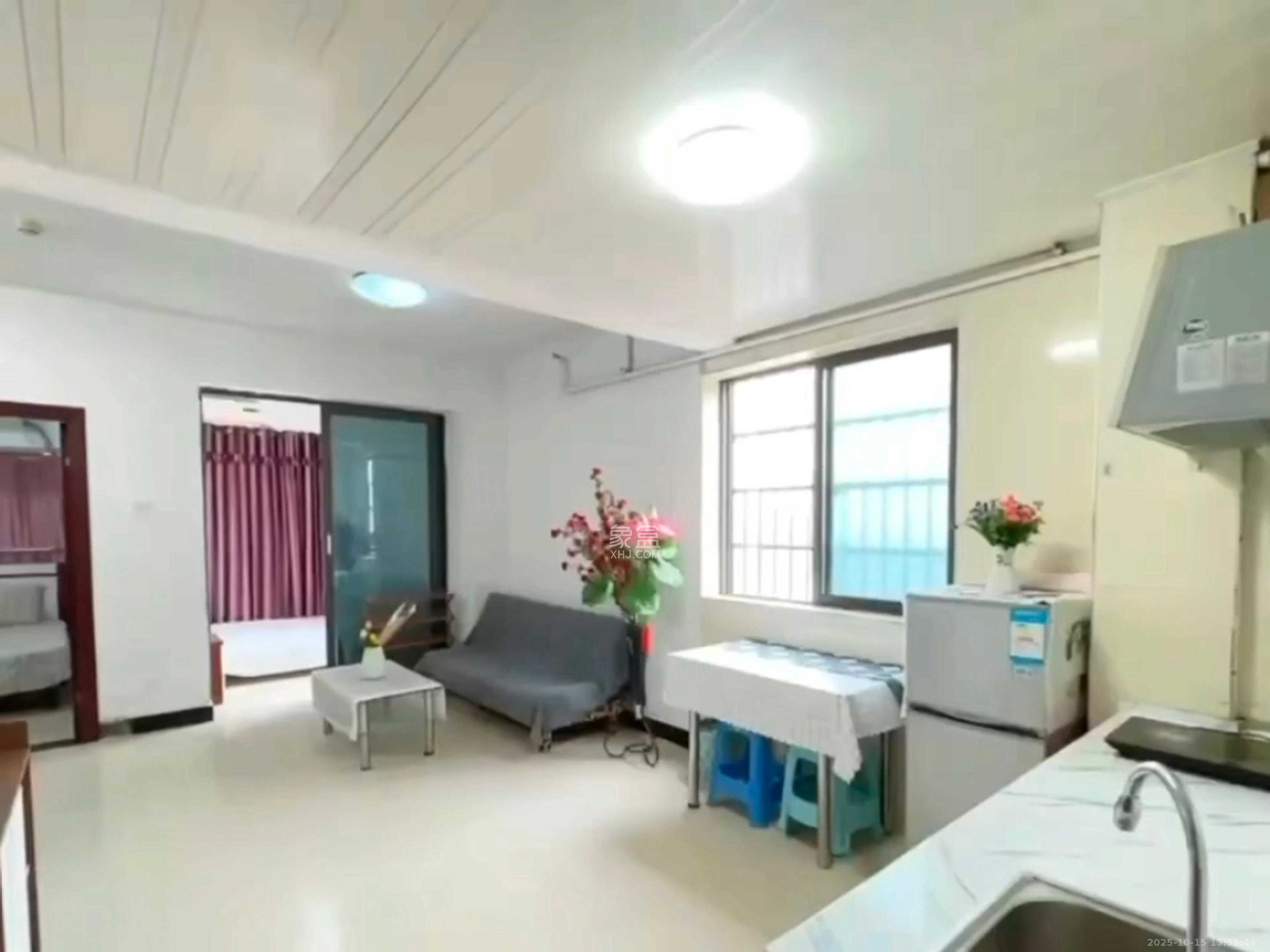 时代公馆  2室1厅1卫    1600.0元/月