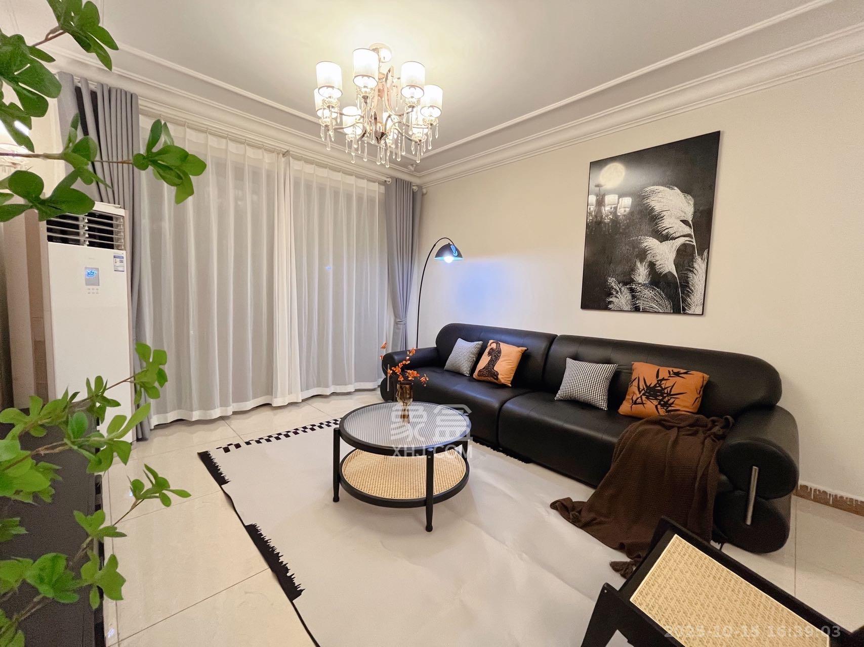 恒大江湾  3室1厅2卫    3400.0元/月 恒大江湾  3室1厅2卫    3400.0元/月