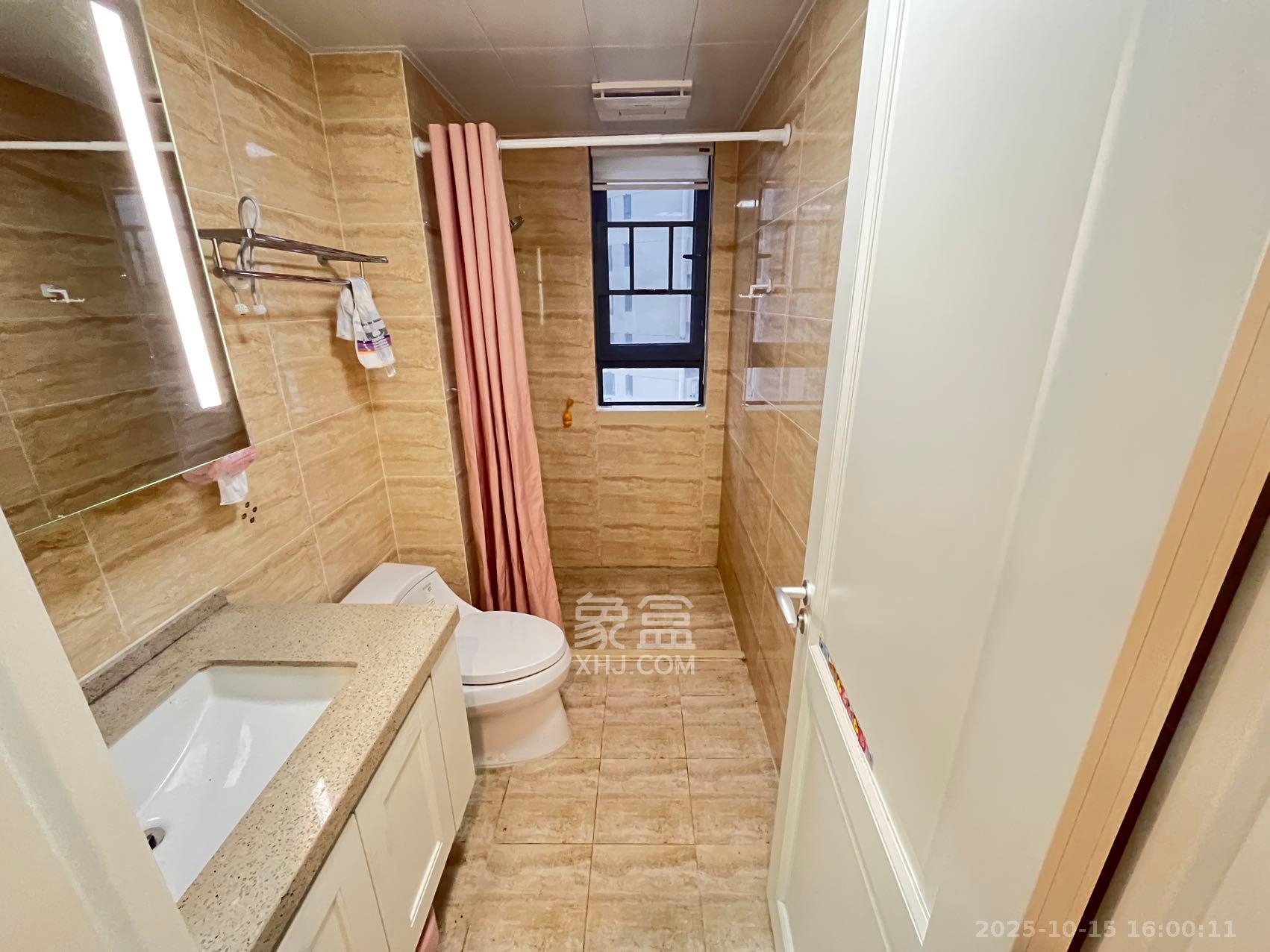 万科魅力之城锋镜里  3室2厅2卫    2400.0元/月 万科魅力之城锋镜里  3室2厅2卫    2400.0元/月室内图