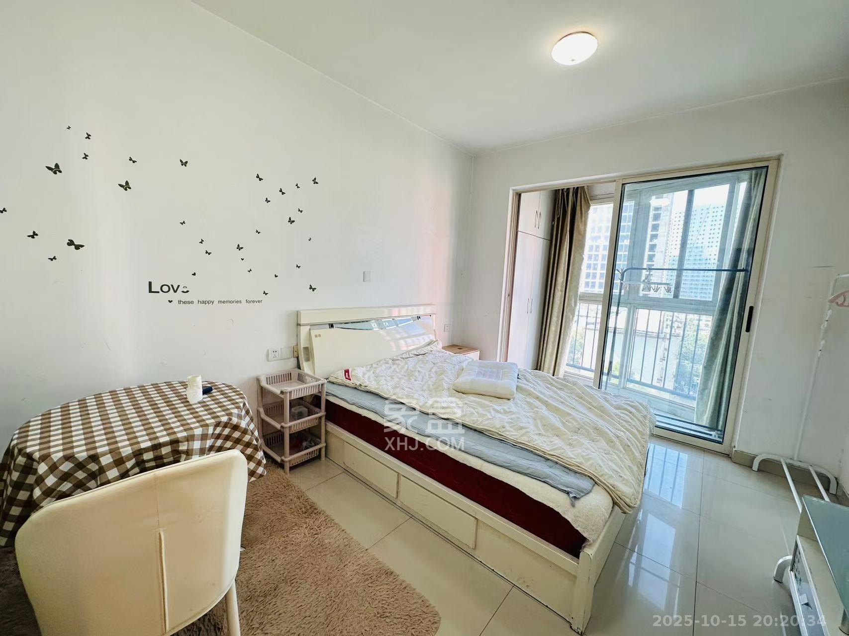 白沙晶城  1室1厅1卫    1700.0元/月室内图