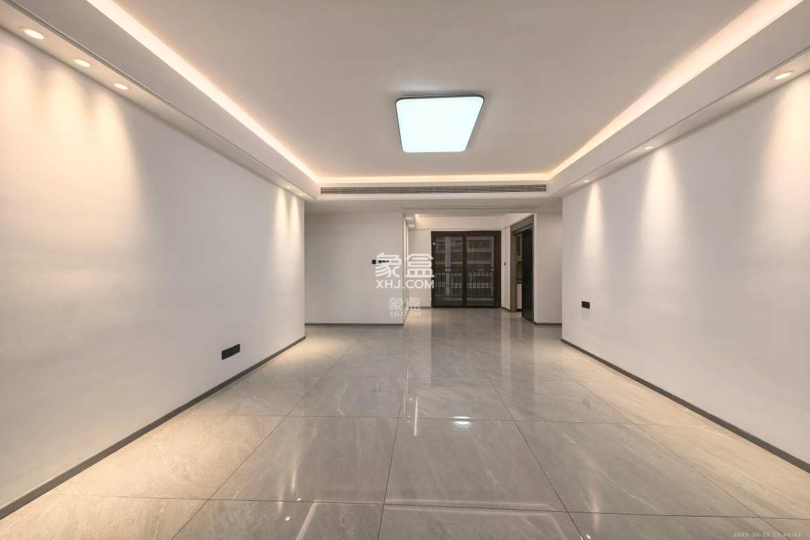 德奥悦东方 4室2厅2卫 4000.0元/月 德奥悦东方 4室2厅2卫 4000.0元/月室内图