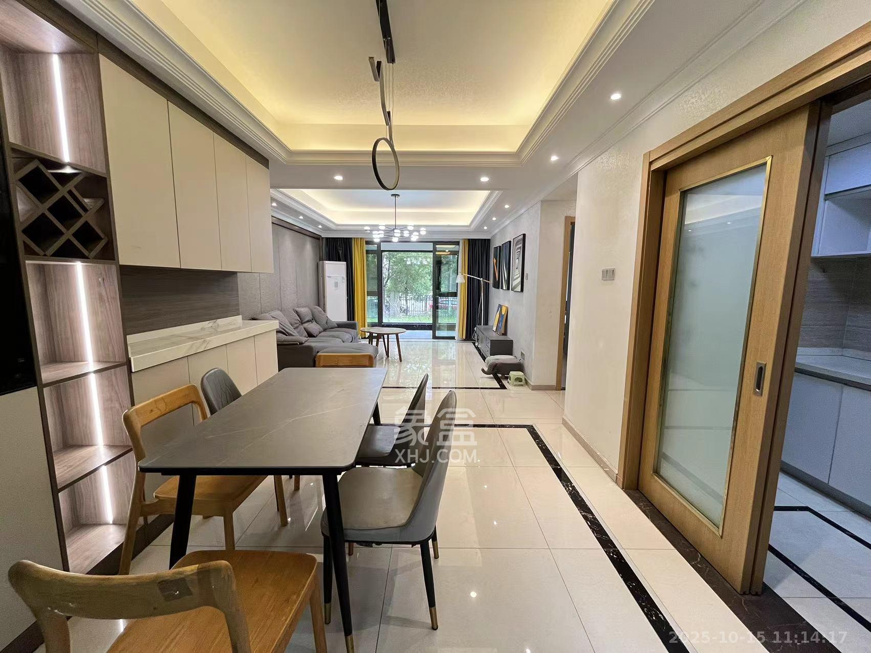 富力十号  3室2厅2卫    4000.0元/月室内图