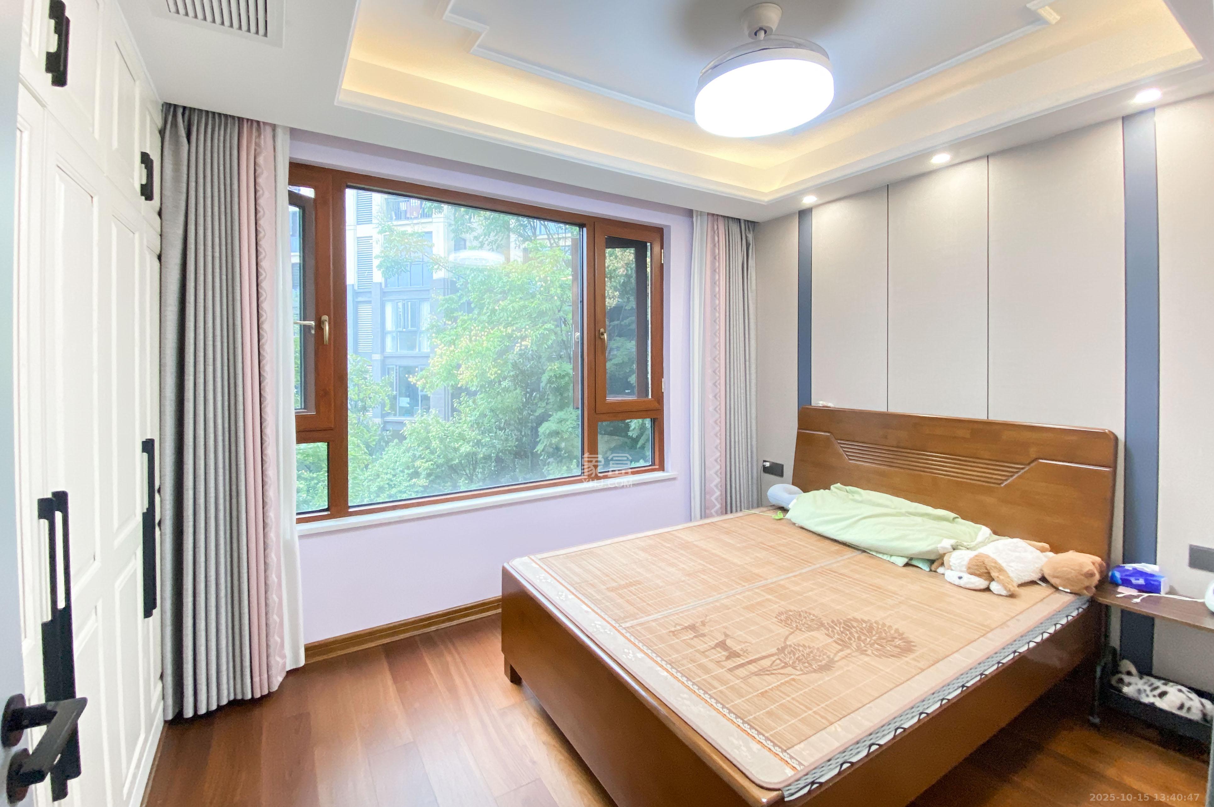 长房梅溪香山  5室2厅3卫    588.0万其他