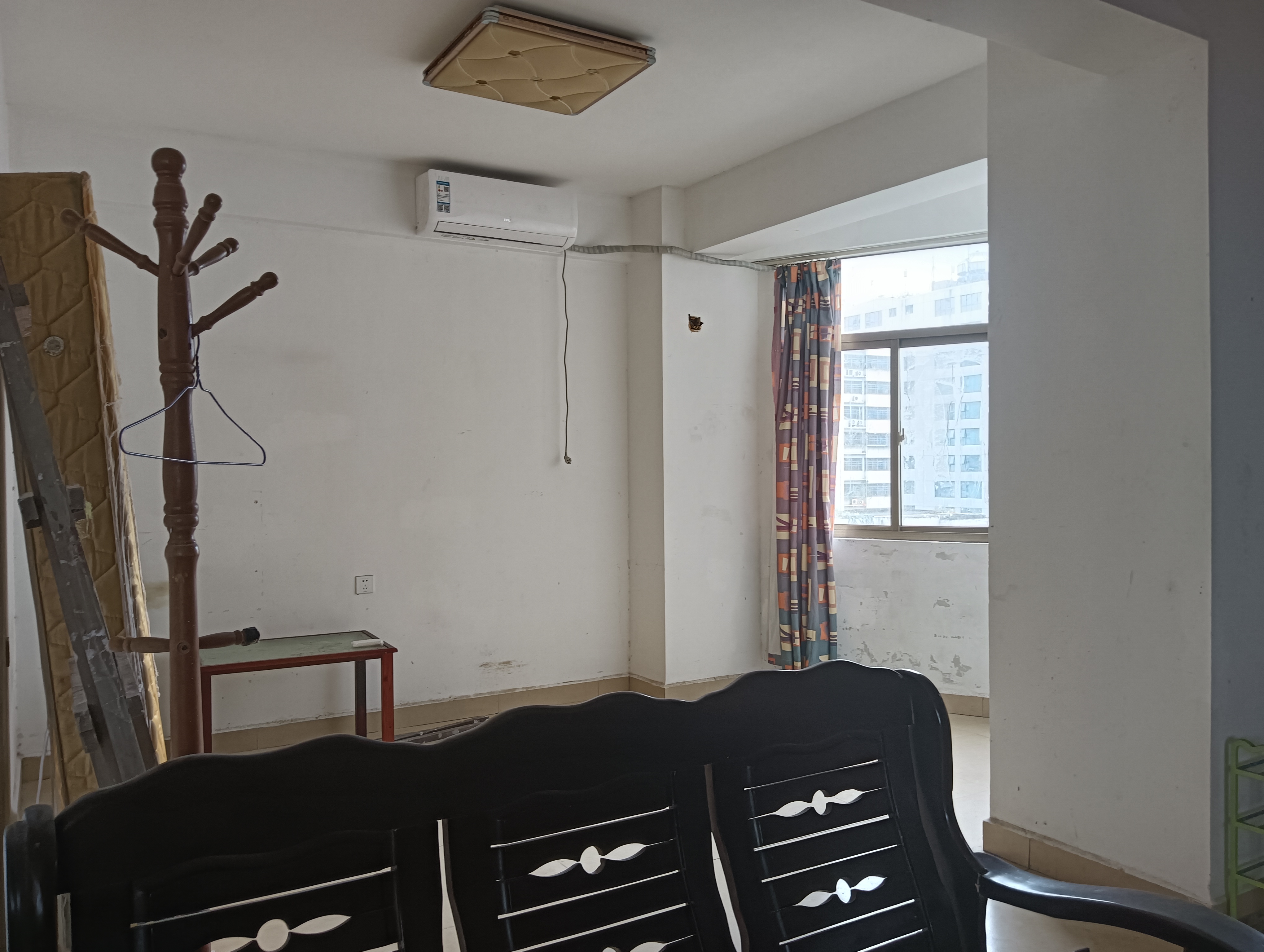 金融花园  4室2厅2卫    3000.0元/月室内图