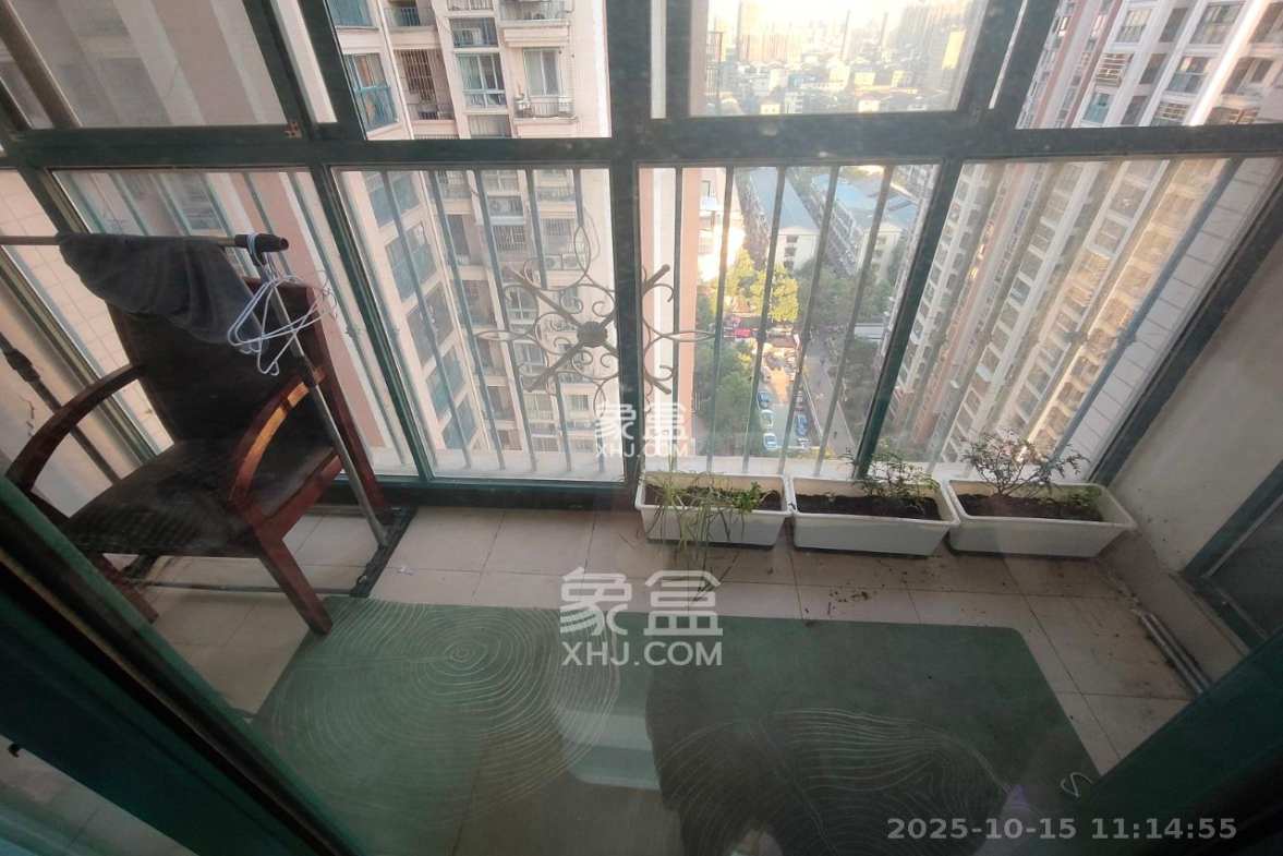 蝴蝶谷 1室1厅0卫 1100.0元/月 蝴蝶谷 1室1厅0卫 1100.0元/月室内图