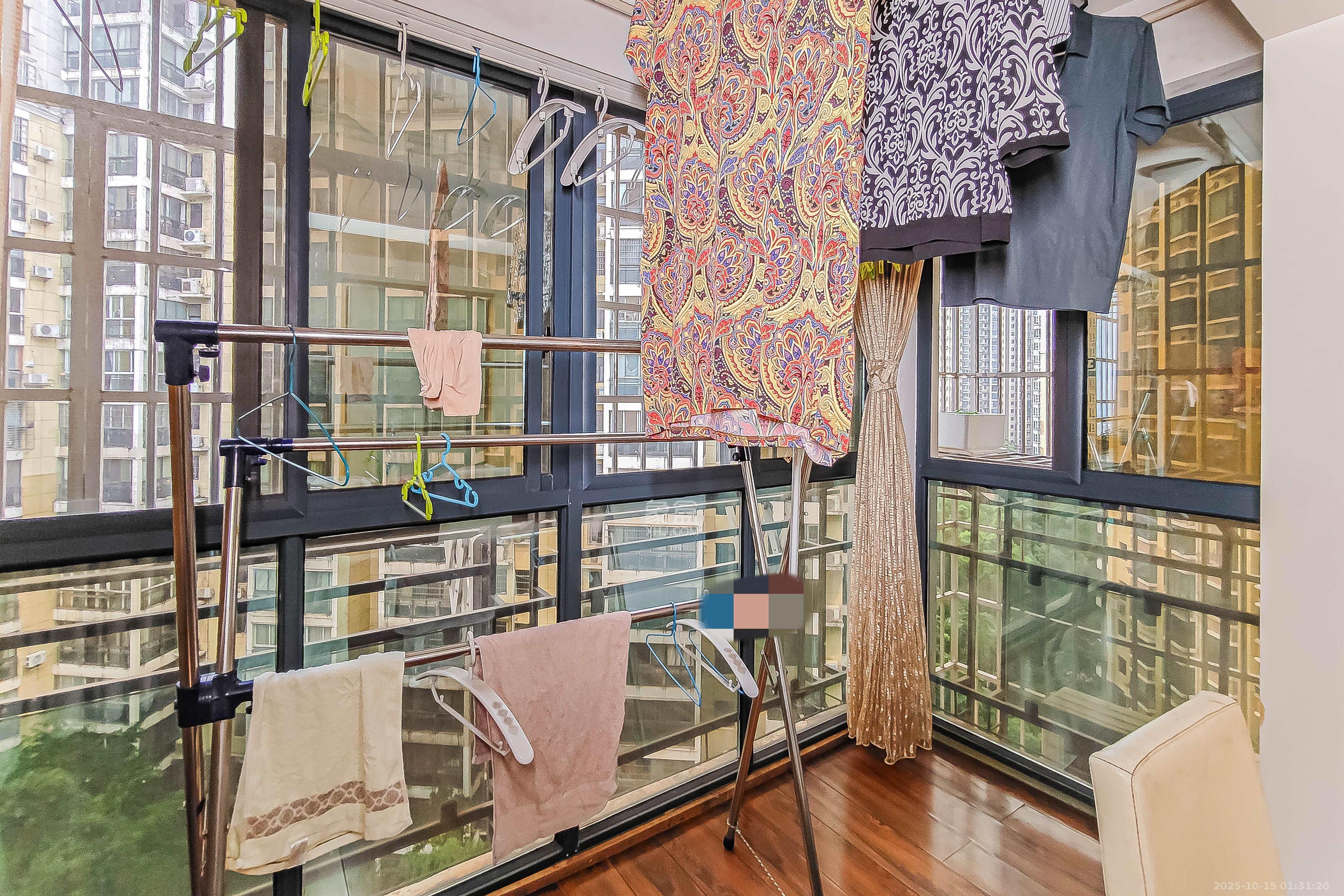 三重星都心  3室2厅2卫    139.0万阳台