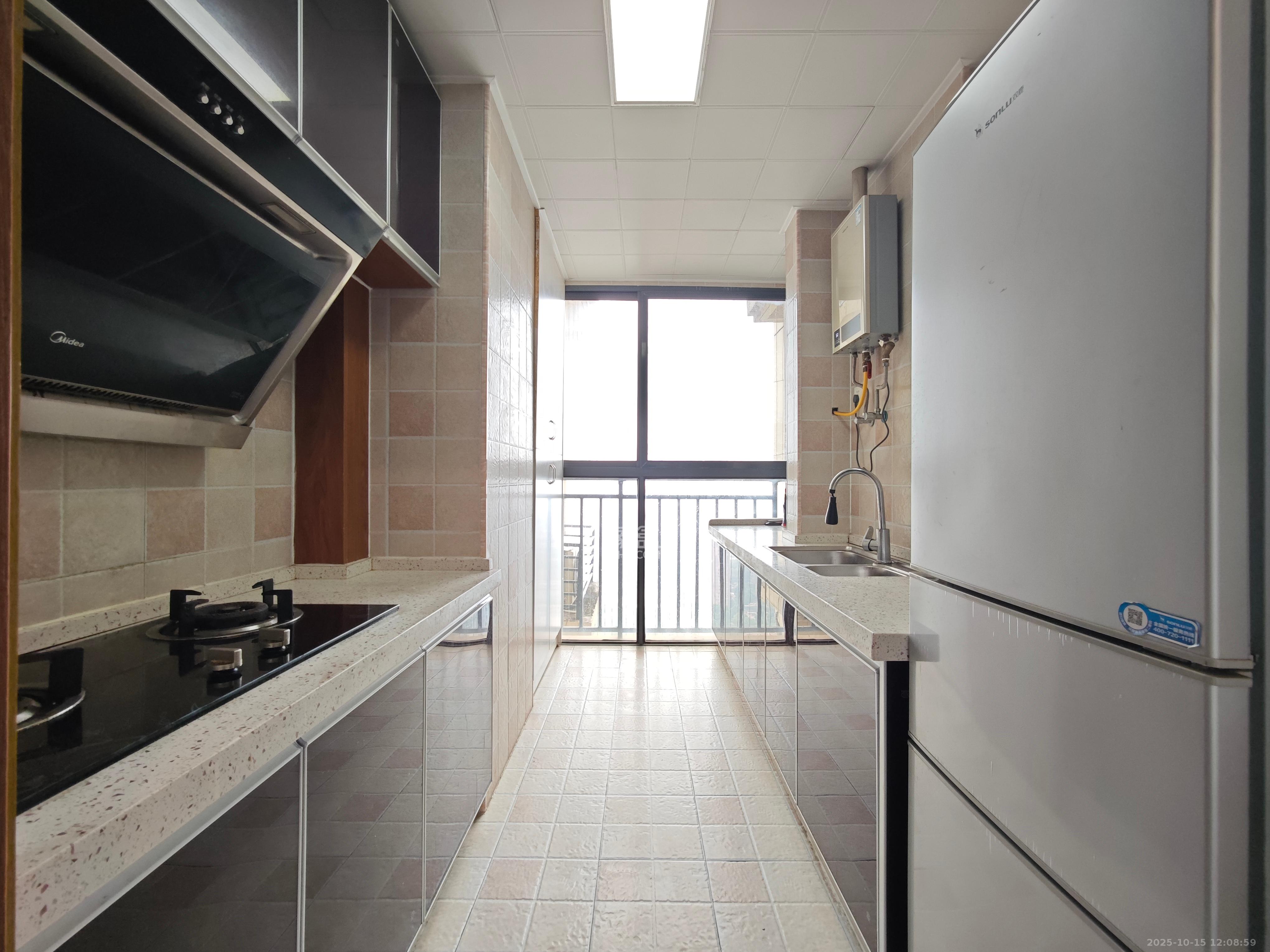 蓝光幸福满庭 2室2厅1卫 2180.0元/月 蓝光幸福满庭 2室2厅1卫 2180.0元/月室内图