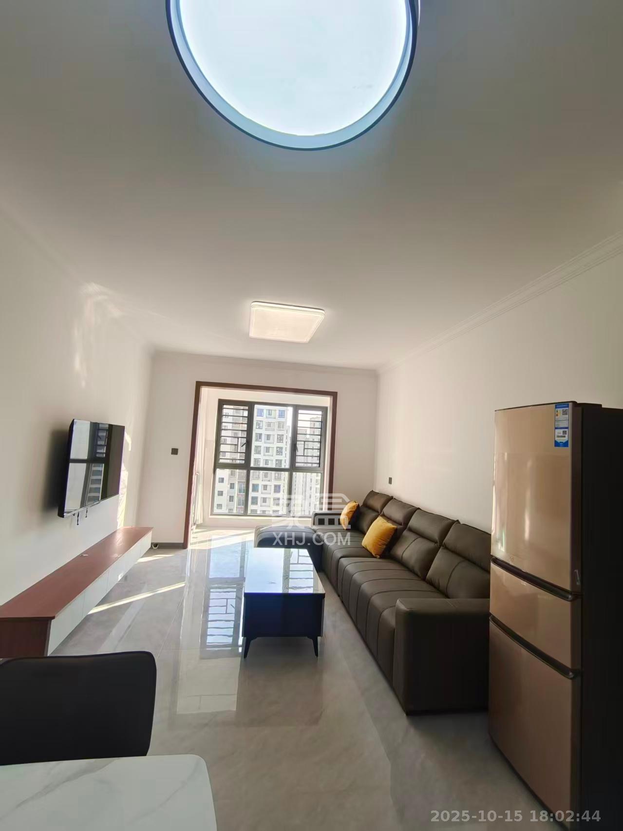 真人桥家园二期  2室2厅1卫    1800.0元/月