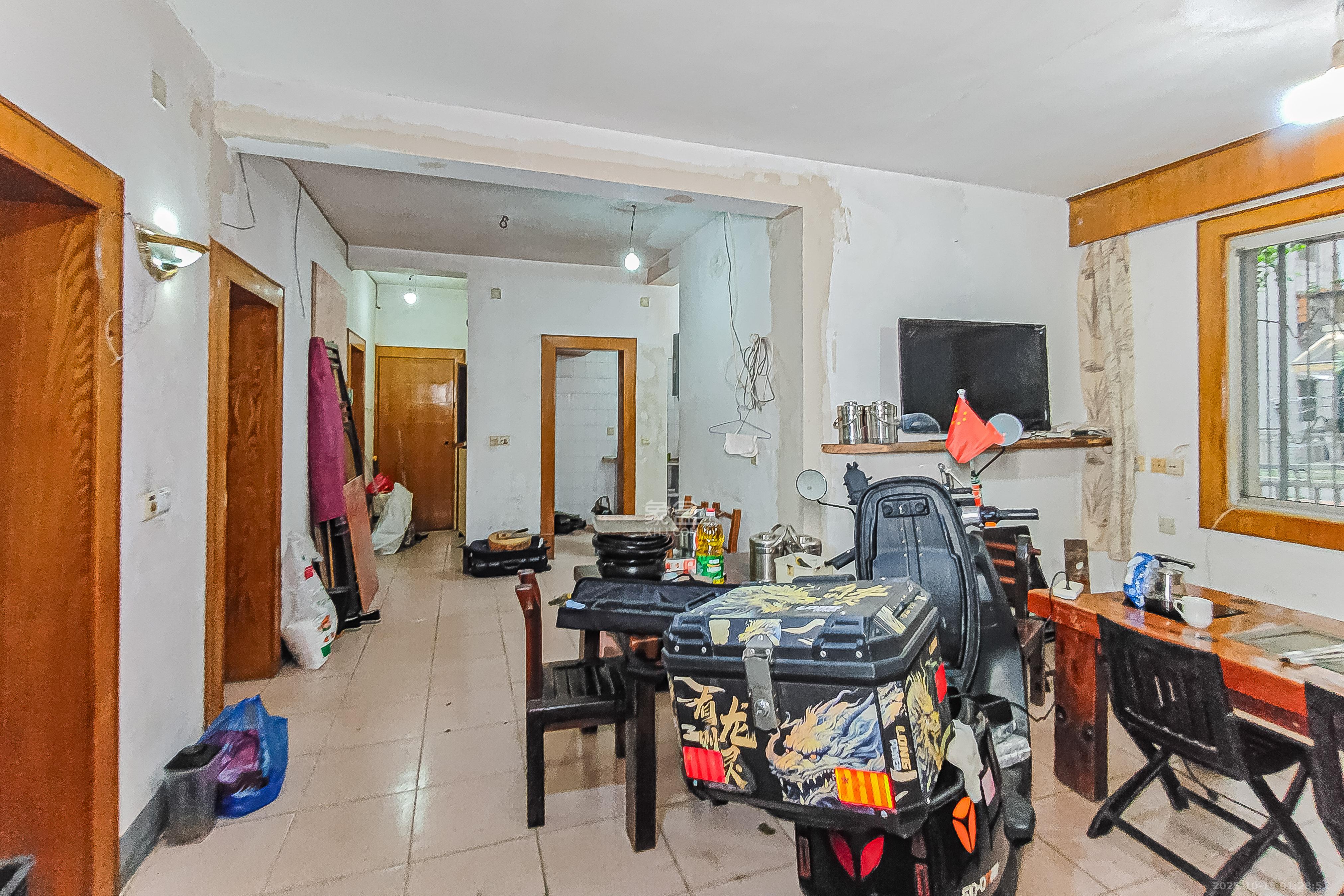 湘农桥社区  3室2厅2卫    78.0万