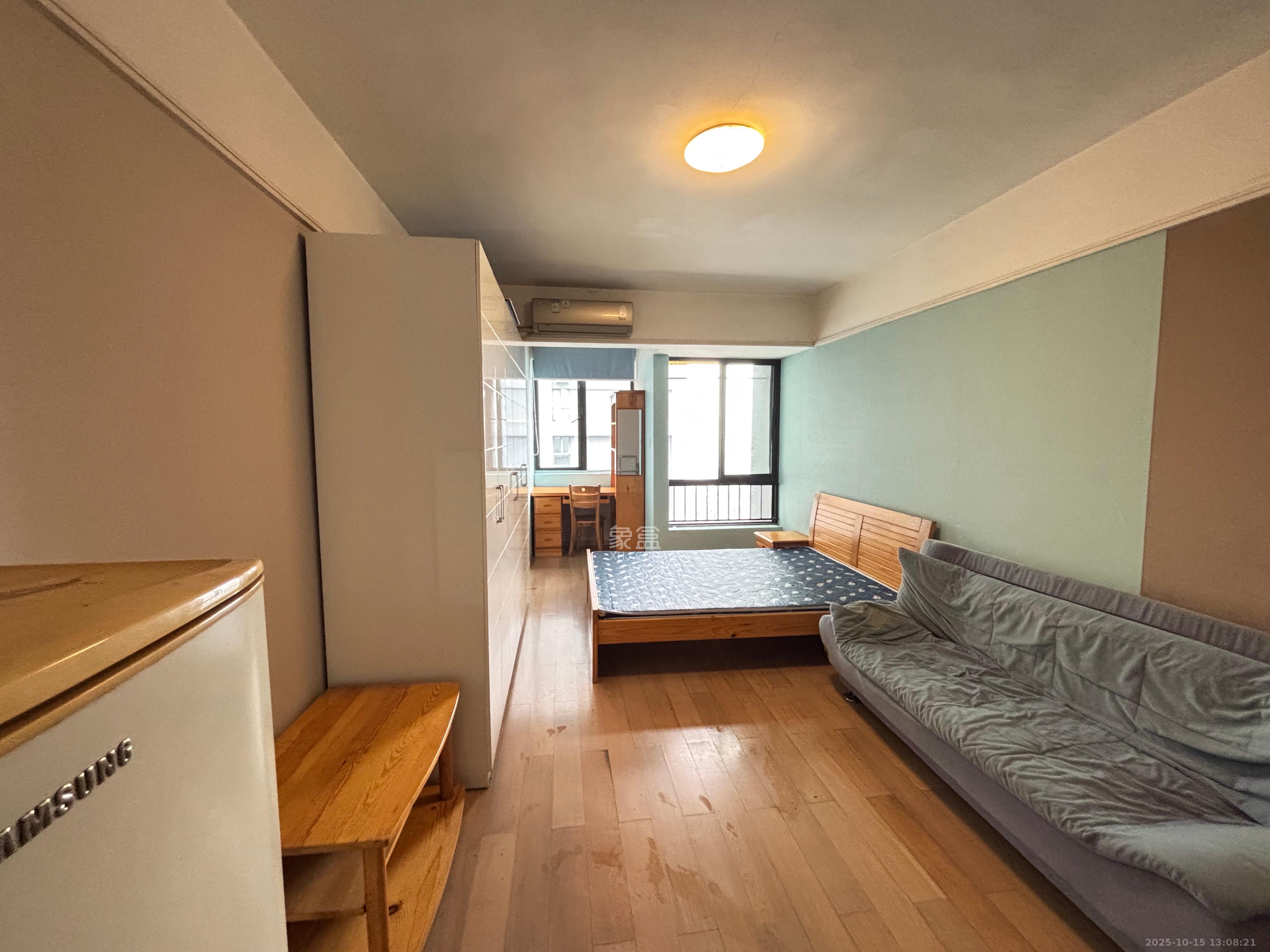 万科金色家园 1室1厅1卫 1200.0元/月 万科金色家园 1室1厅1卫 1200.0元/月室内图