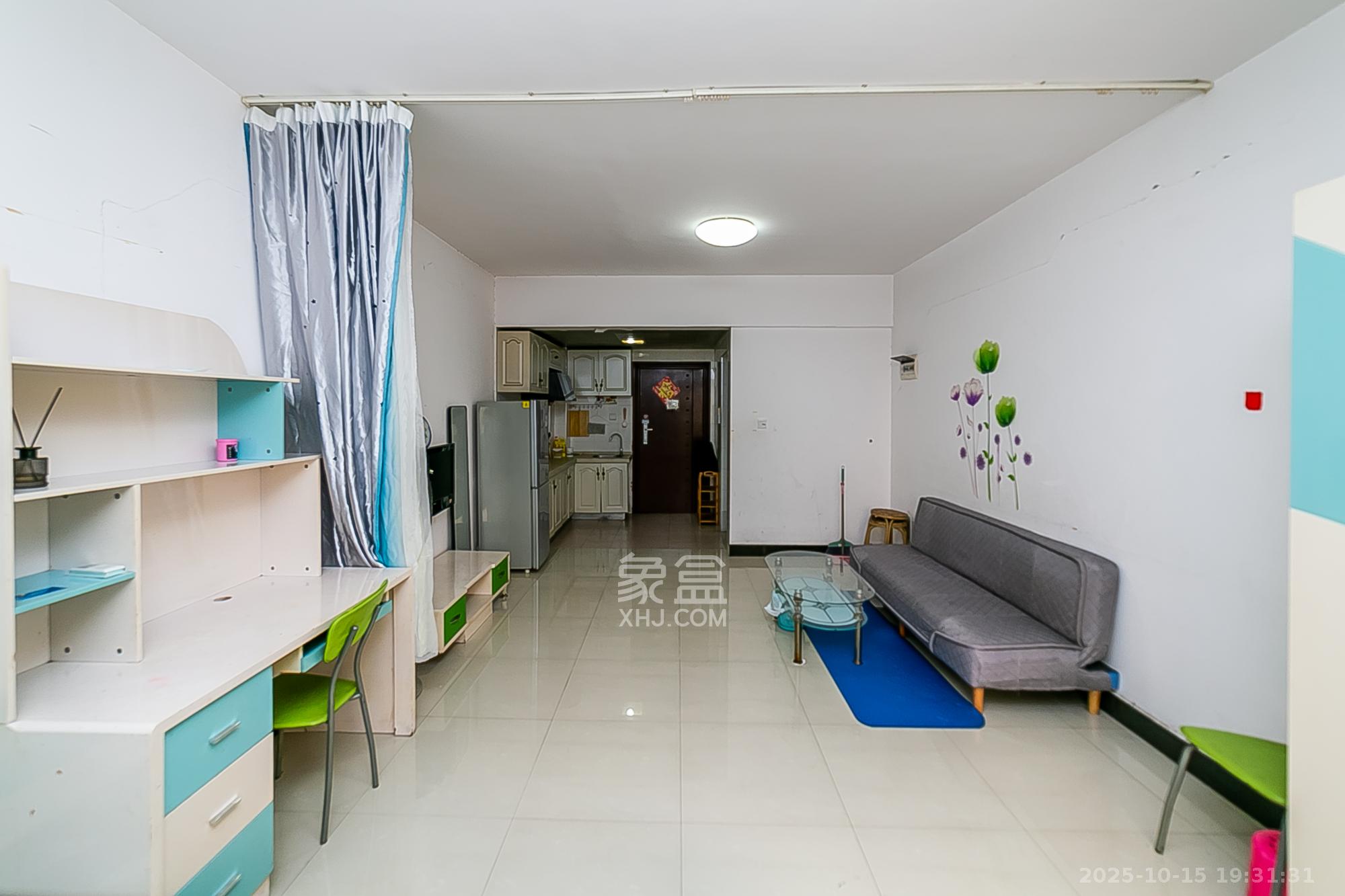 巧克力空间（建鸿达现代大厦）  1室1厅1卫    25.0万卧室