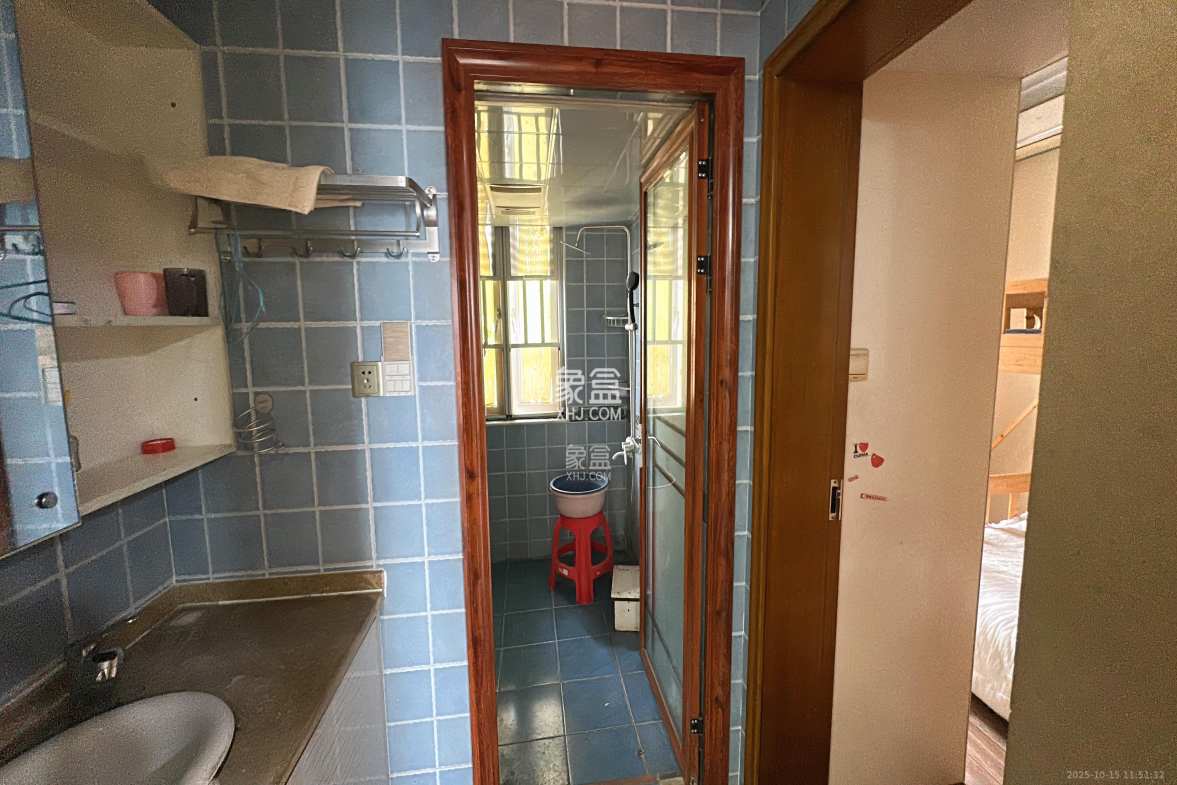 COCO蜜城 3室2厅1卫 2300.0元/月 COCO蜜城 3室2厅1卫 2300.0元/月室内图