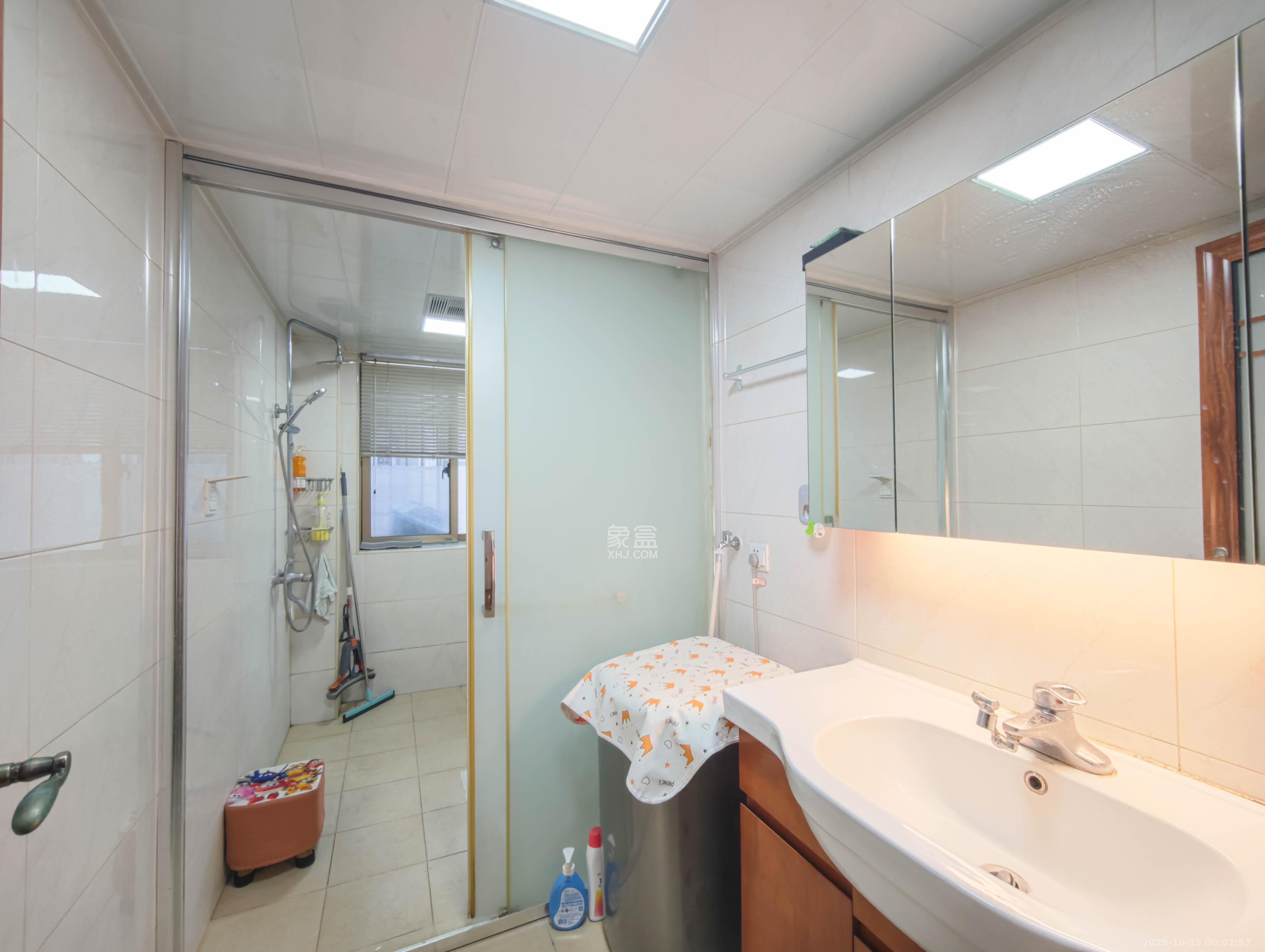 金质嘉苑 1室0厅0卫 90.0万 金质嘉苑 1室0厅0卫 90.0万卫生间