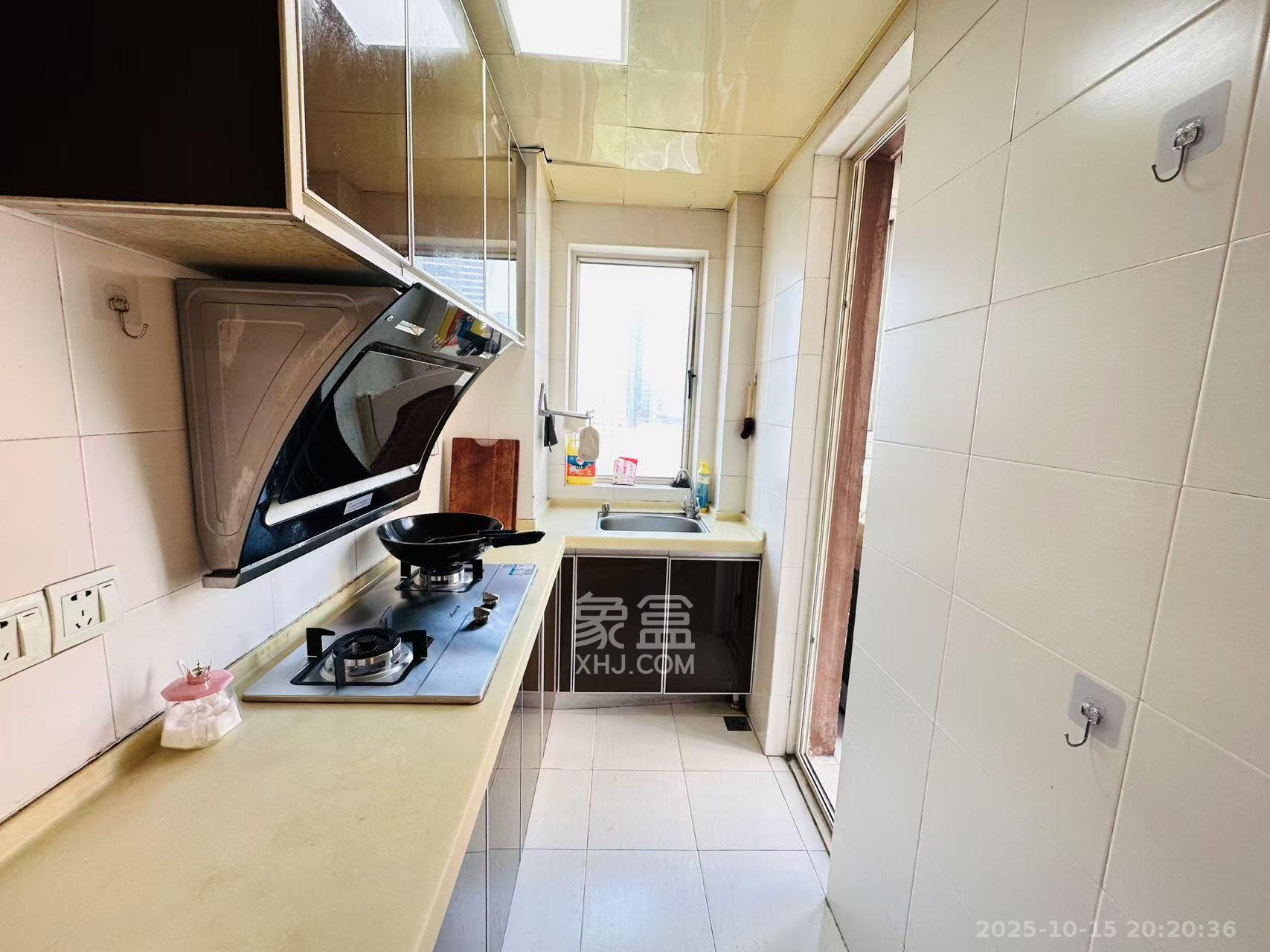 白沙晶城  1室1厅1卫    1700.0元/月室内图