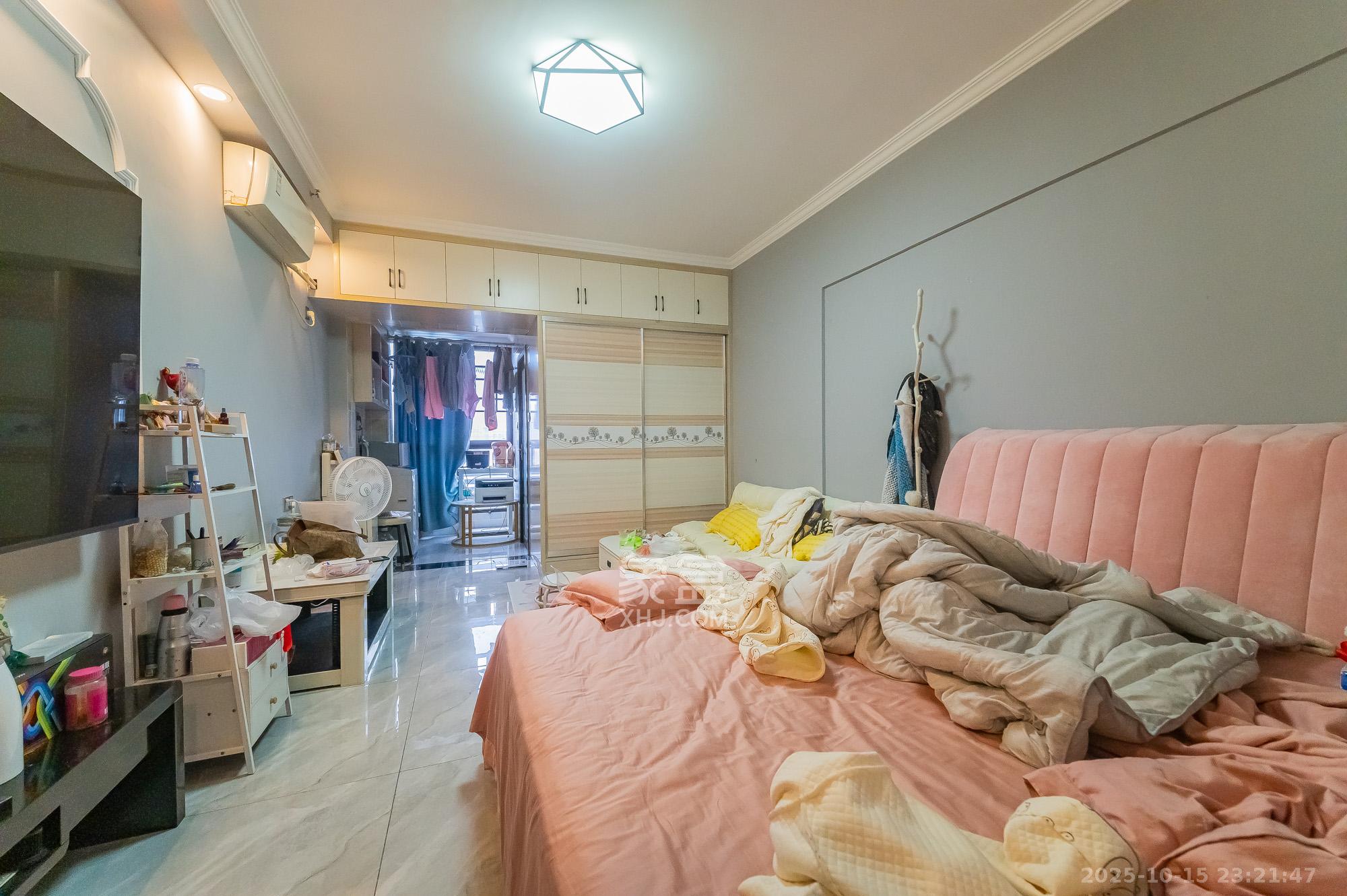 国泰九龙湾  1室1厅1卫    23.8万 国泰九龙湾  1室1厅1卫    23.8万客厅