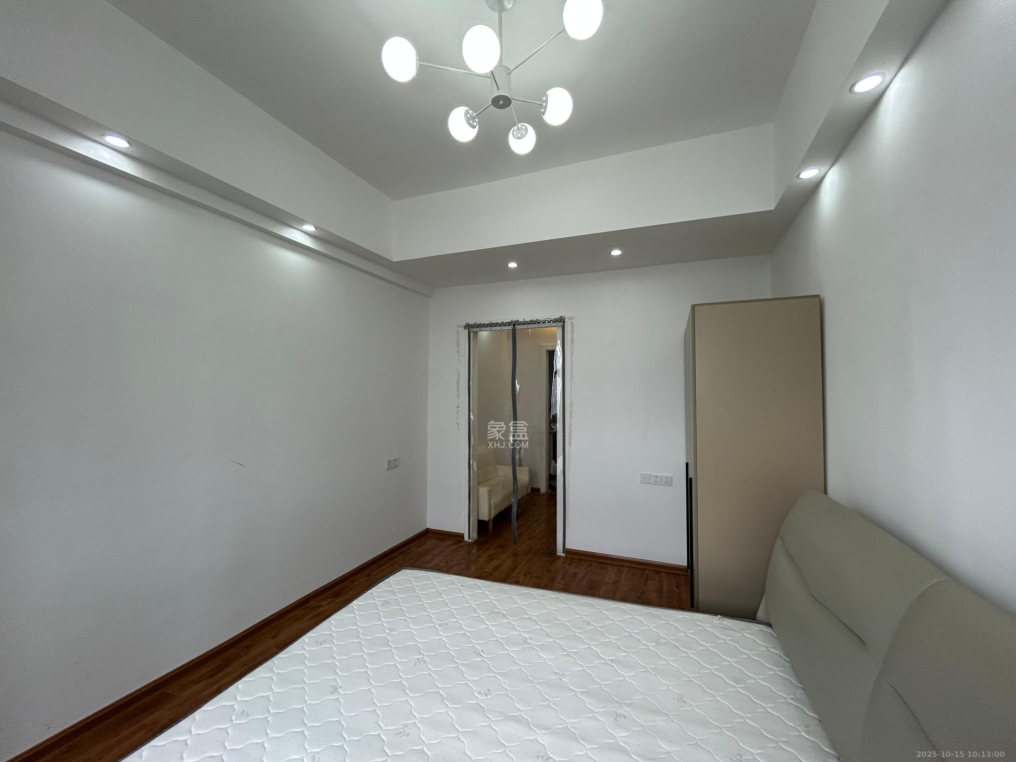 宇成开福广场   54.0㎡      1700.0元/月室内图