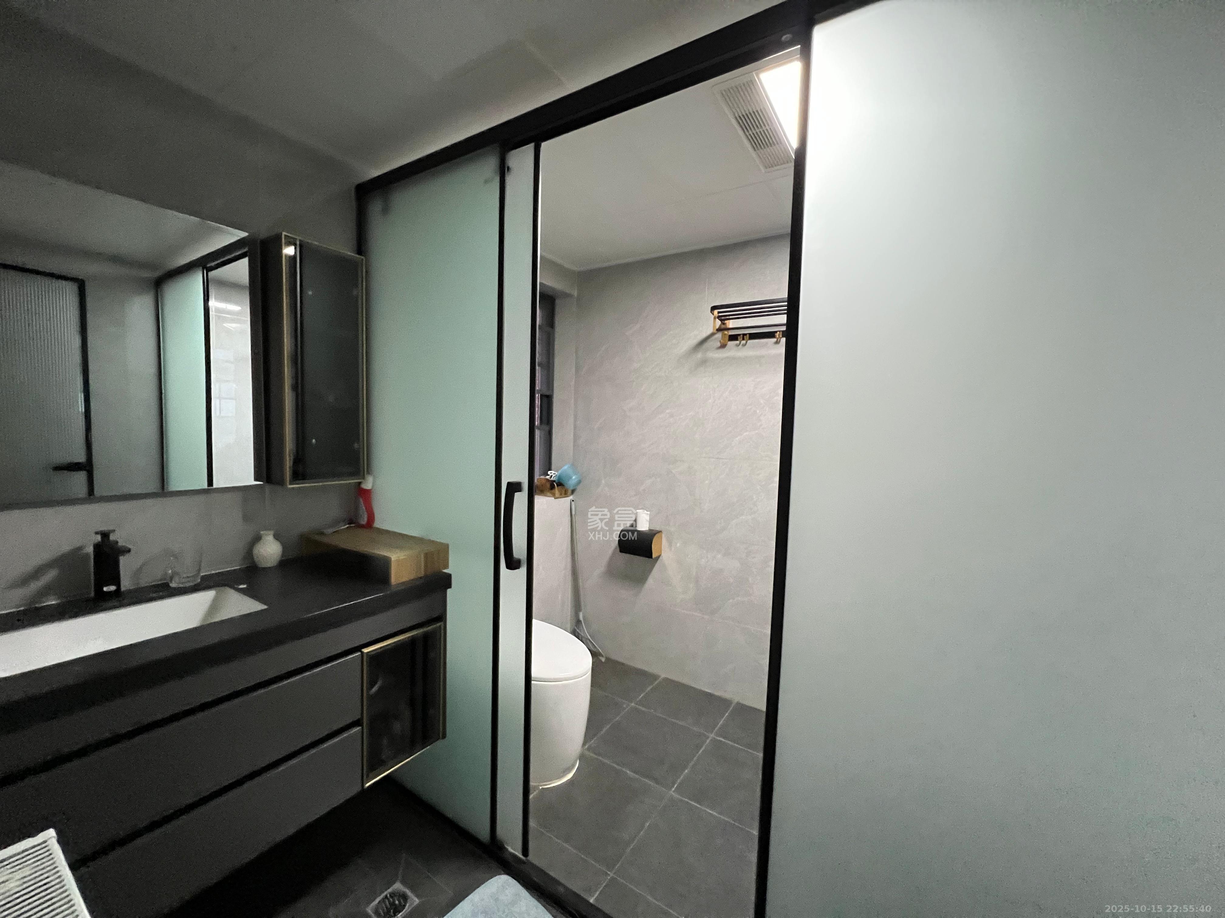 沃家苑  4室2厅1卫    118.0万 沃家苑  4室2厅1卫    118.0万卫生间