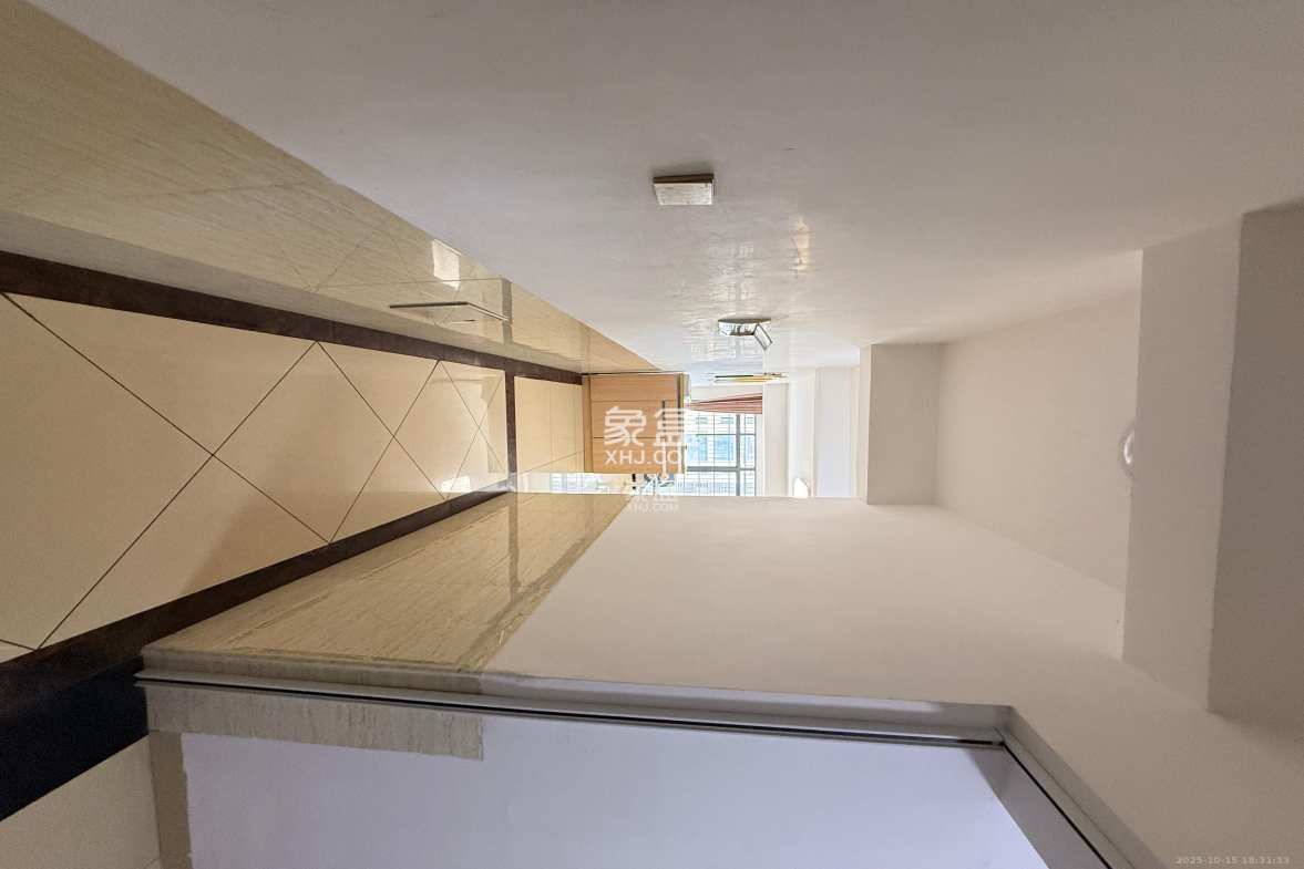 金富星城 1室2厅1卫 1500.0元/月 金富星城 1室2厅1卫 1500.0元/月室内图