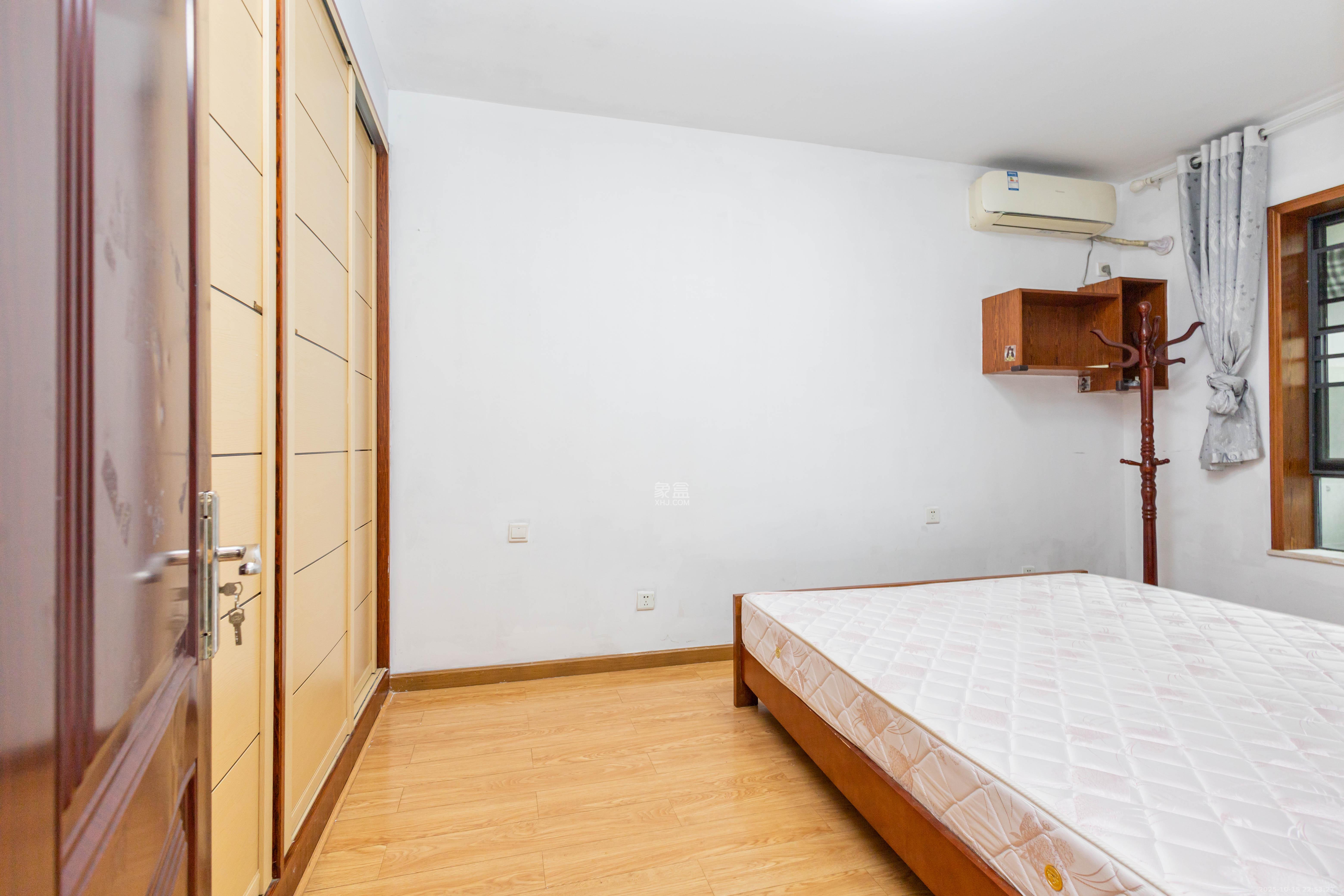 中国铁建国际城一期  3室2厅1卫    59.0万卧室