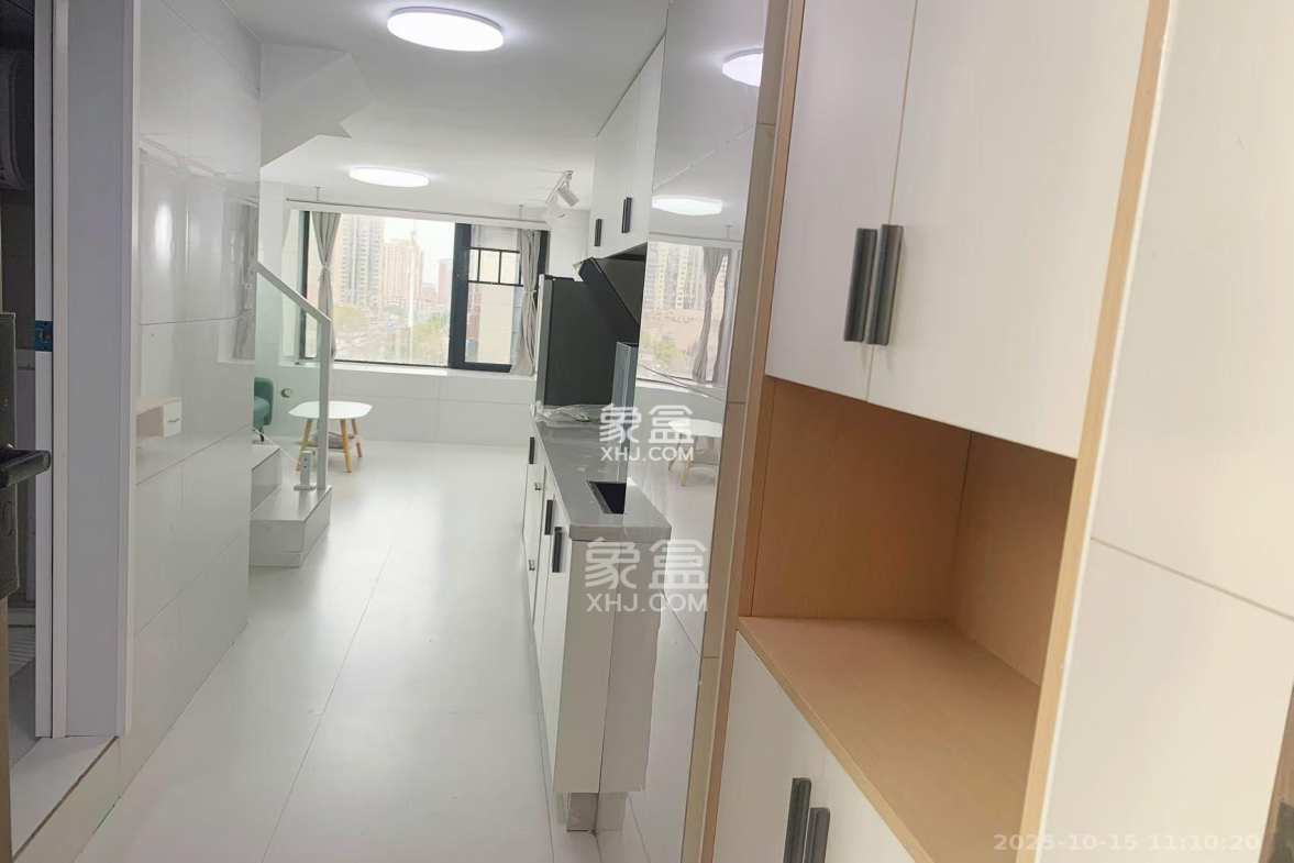 新城悦隽公园 1室0厅0卫 1600.0元/月 新城悦隽公园 1室0厅0卫 1600.0元/月室内图