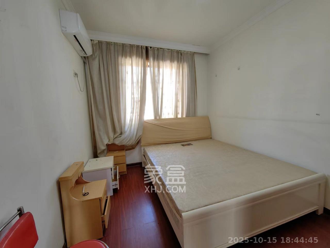 莲湖汽配城  3室3厅3卫    2000.0元/月 莲湖汽配城  3室3厅3卫    2000.0元/月室内图