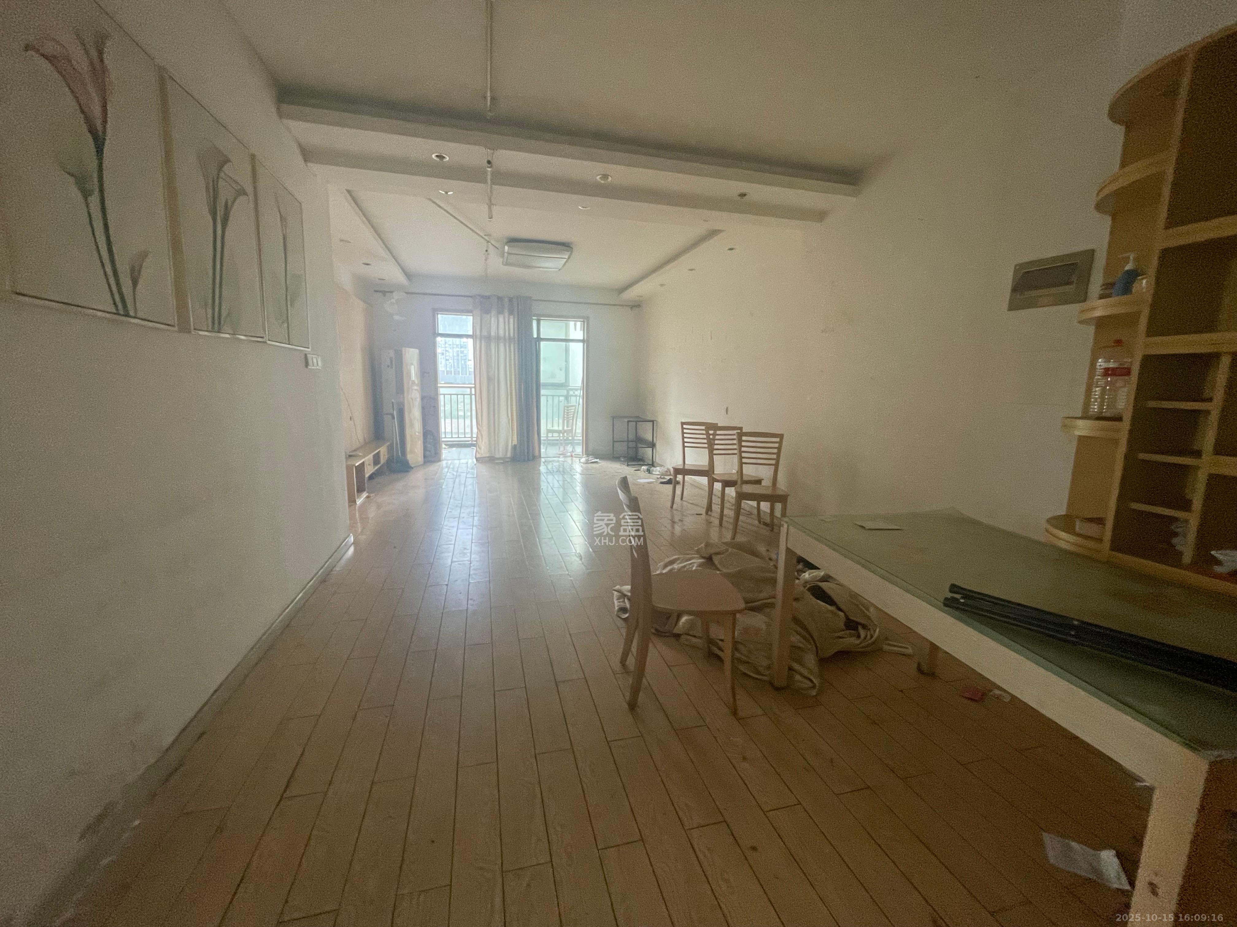 美寓明城  3室2厅1卫    2700.0元/月