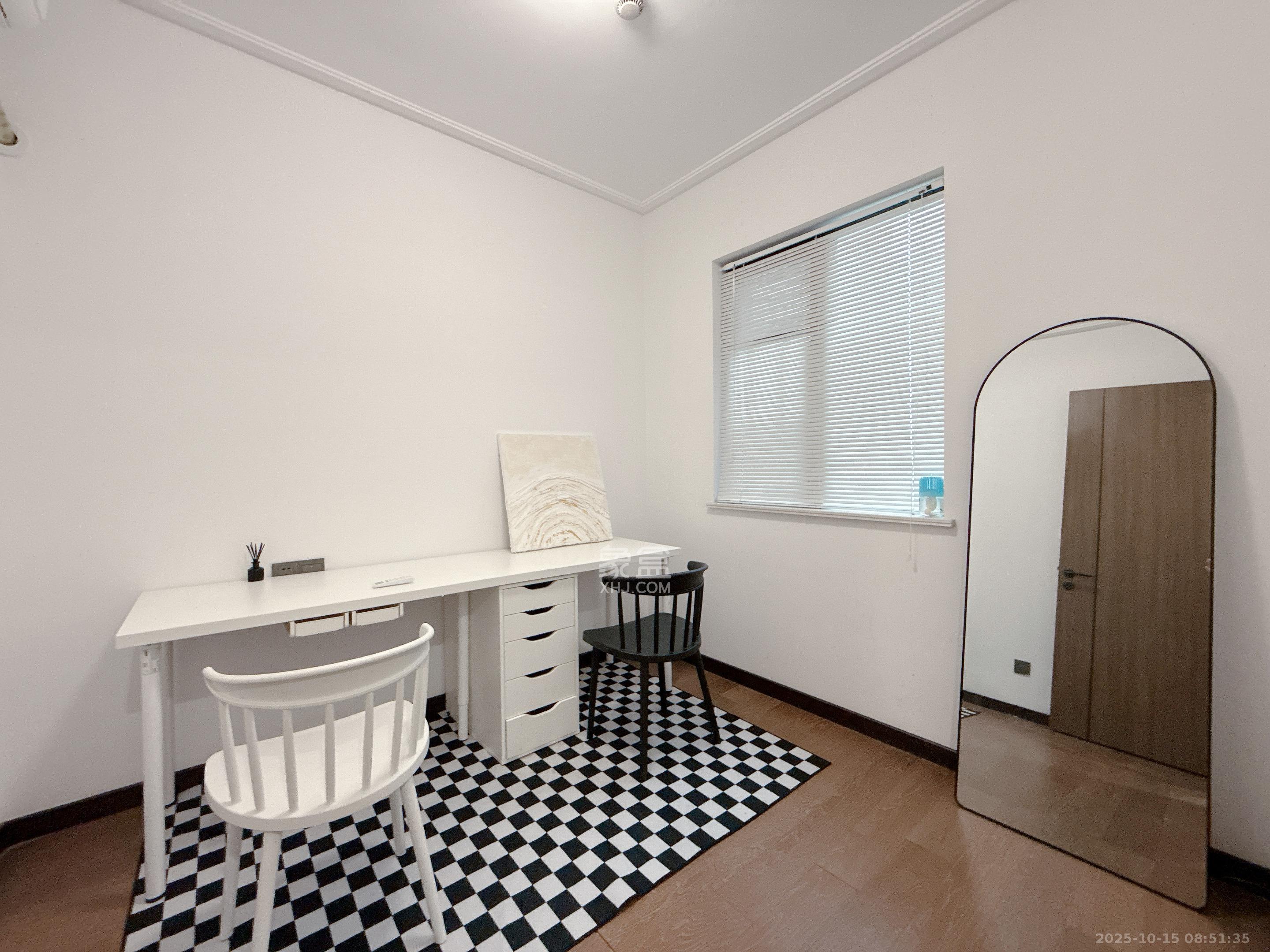 卓越中寰  3室2厅2卫    5000.0元/月室内图