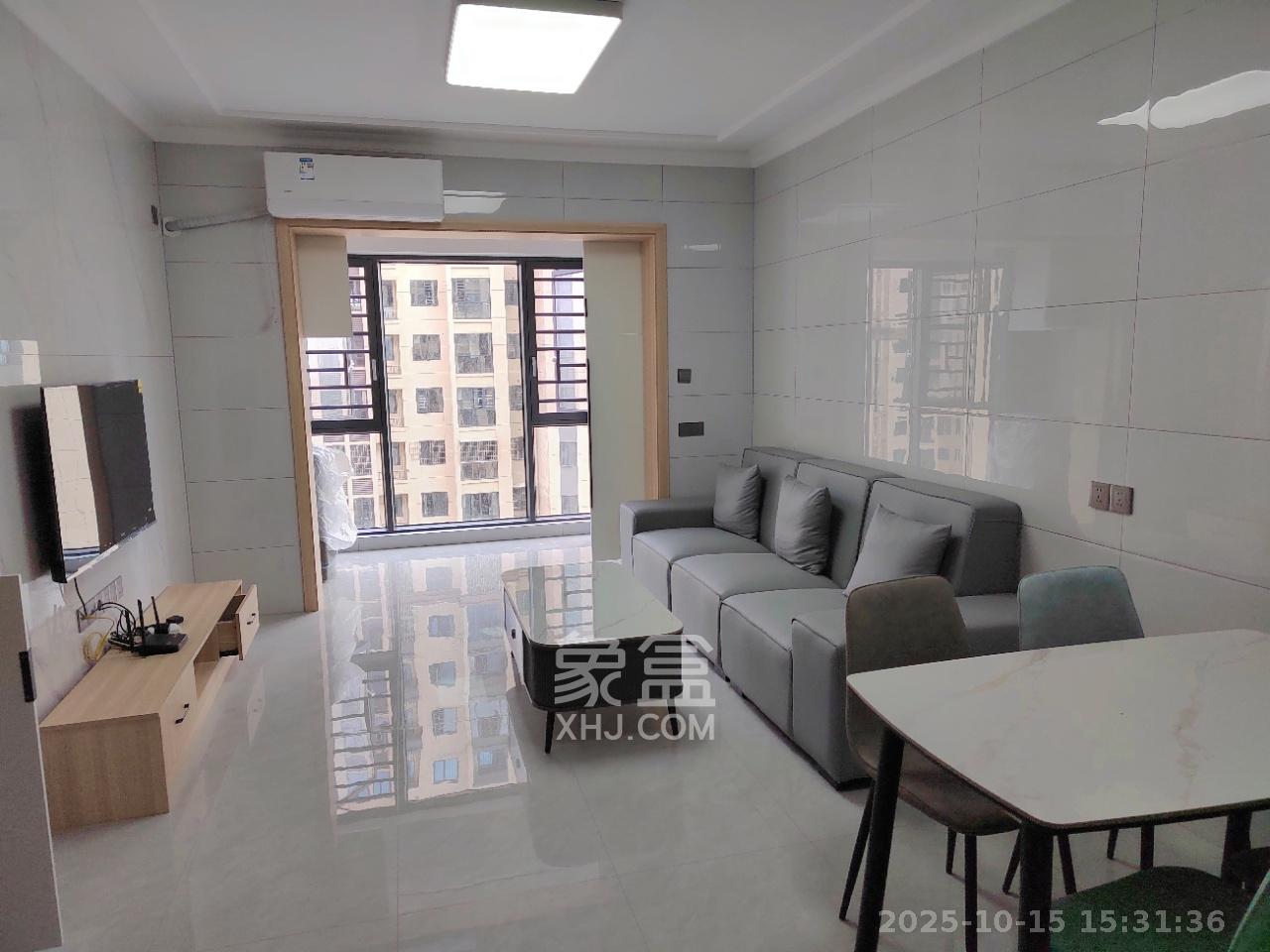 云和华府  2室2厅1卫    2400.0元/月 云和华府  2室2厅1卫    2400.0元/月室内图