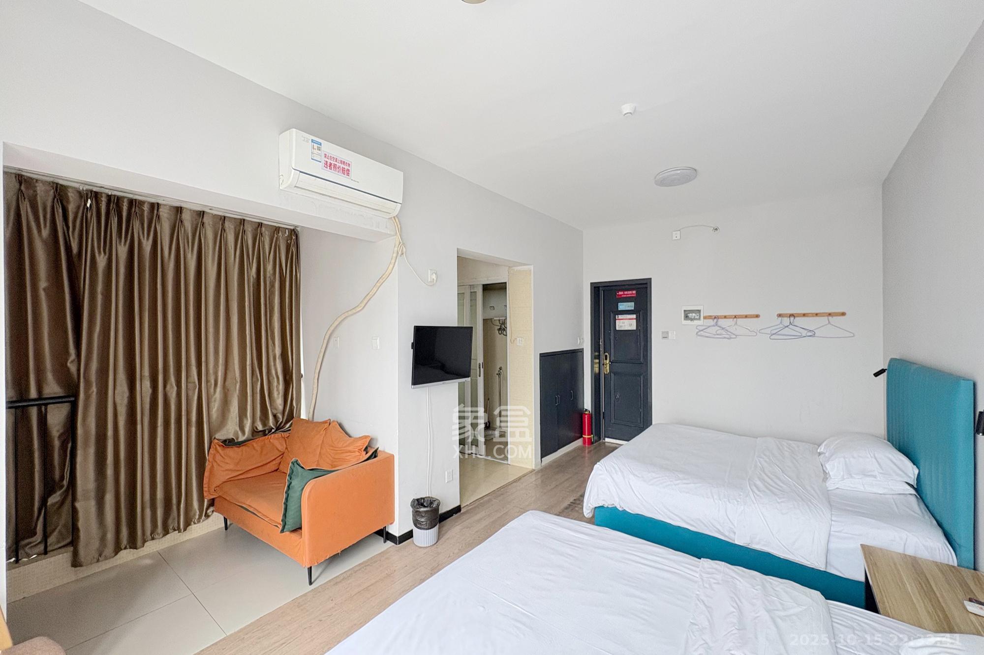 景江东方 1室1厅1卫 47.8万 景江东方 1室1厅1卫 47.8万卧室