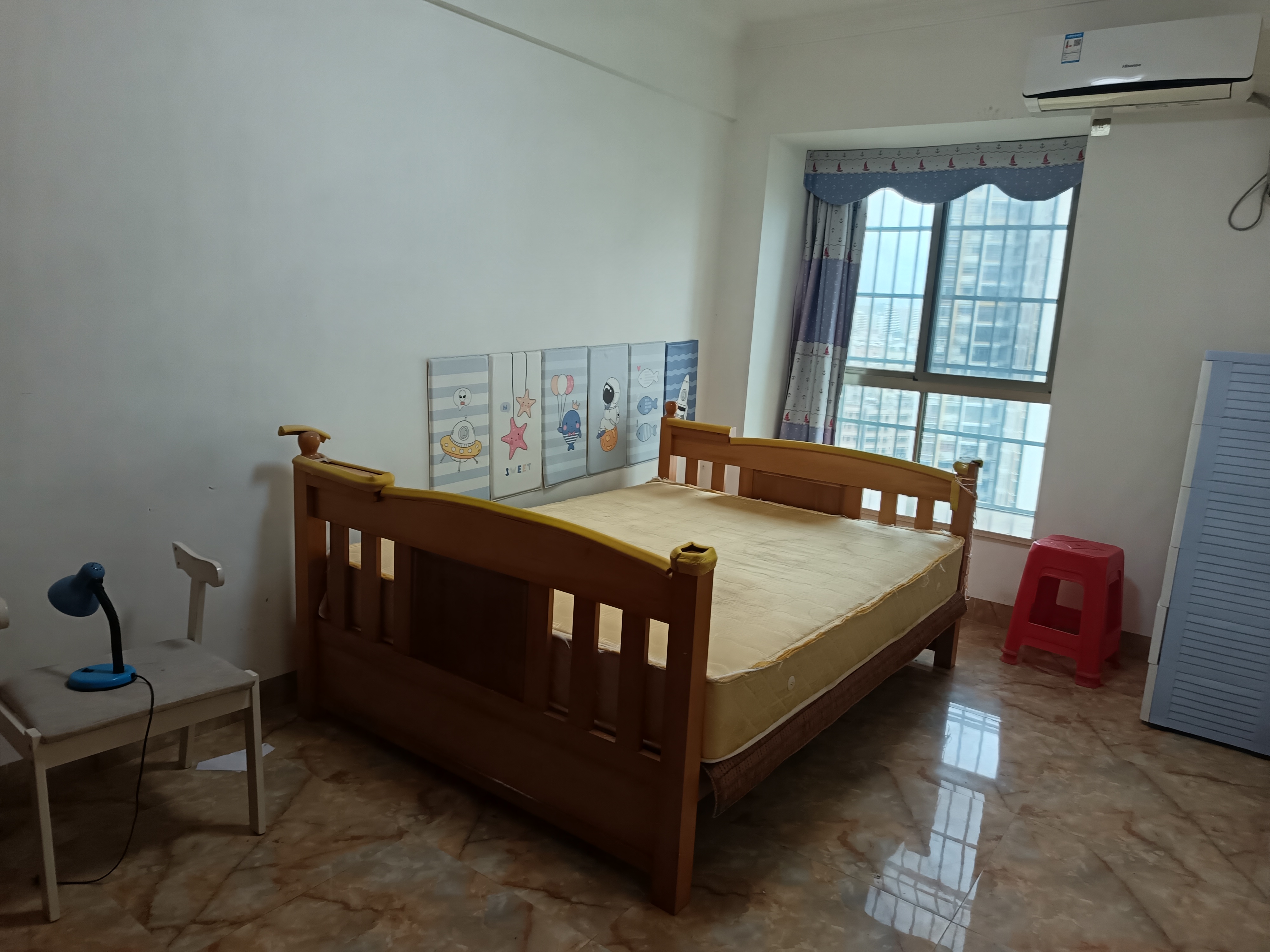 友谊华庭 3室2厅1卫 2500.0元/月 友谊华庭 3室2厅1卫 2500.0元/月室内图