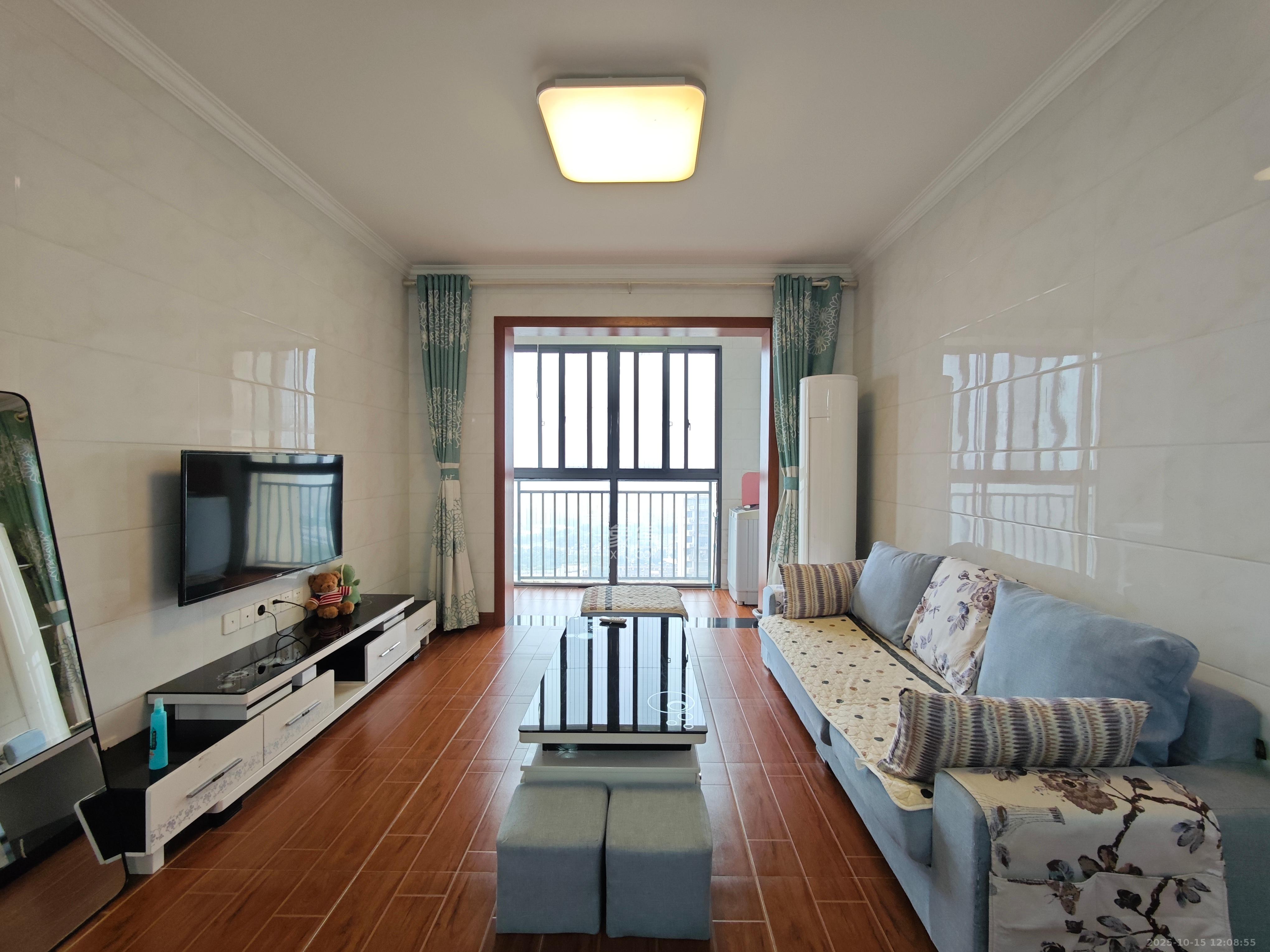 蓝光幸福满庭 2室2厅1卫 2180.0元/月 蓝光幸福满庭 2室2厅1卫 2180.0元/月室内图