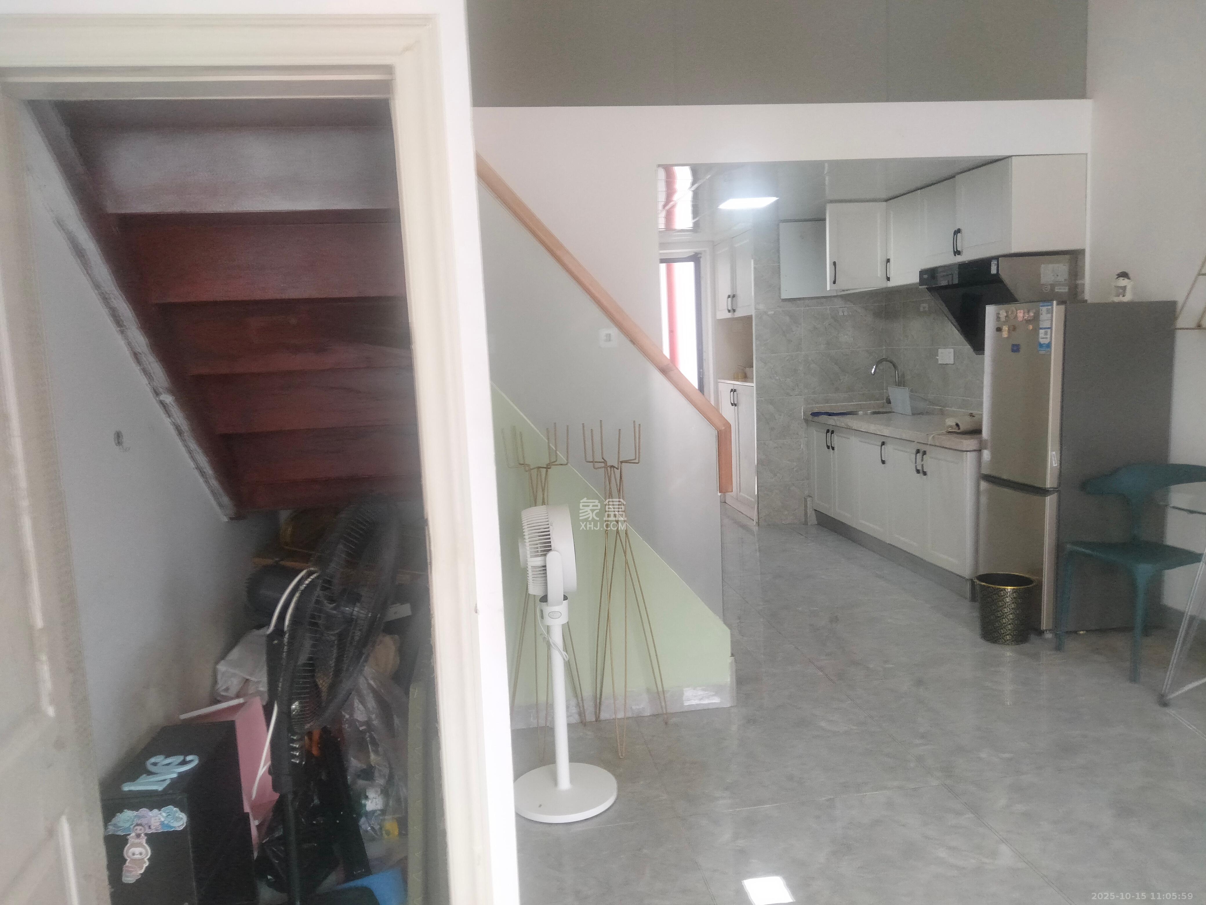 中建芙蓉嘉苑  1室1厅1卫    1800.0元/月 中建芙蓉嘉苑  1室1厅1卫    1800.0元/月室内图