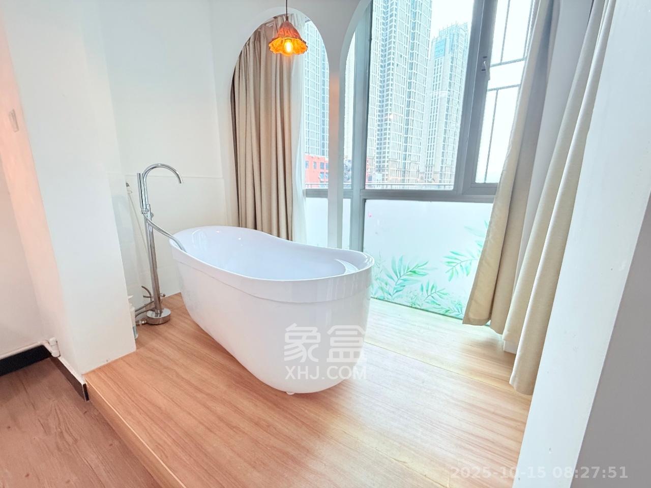 五一中央领御 1室1厅1卫 2380.0元/月 五一中央领御 1室1厅1卫 2380.0元/月室内图