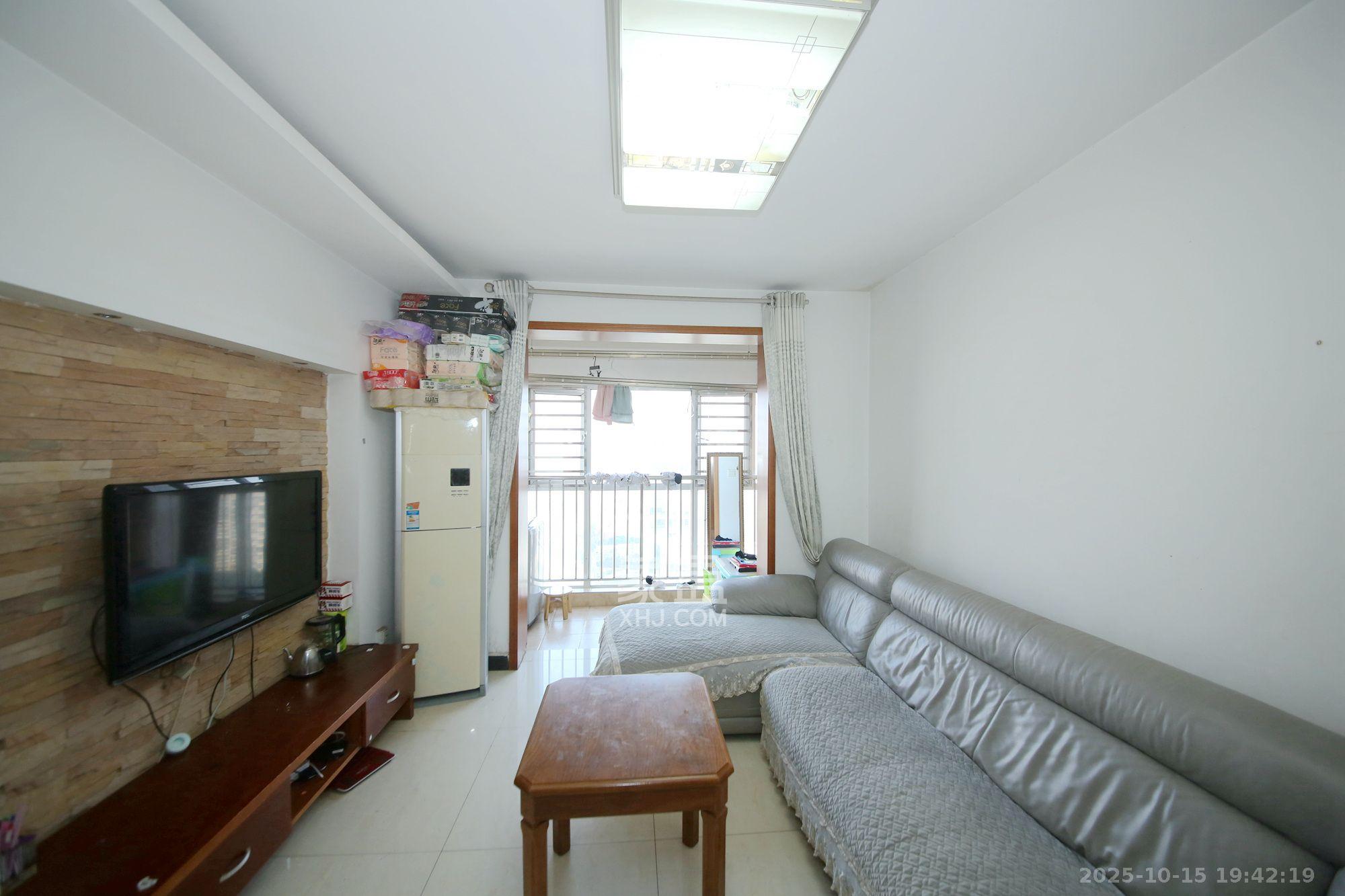 左岸右岸  2室2厅1卫    2600.0元/月 左岸右岸  2室2厅1卫    2600.0元/月室内图