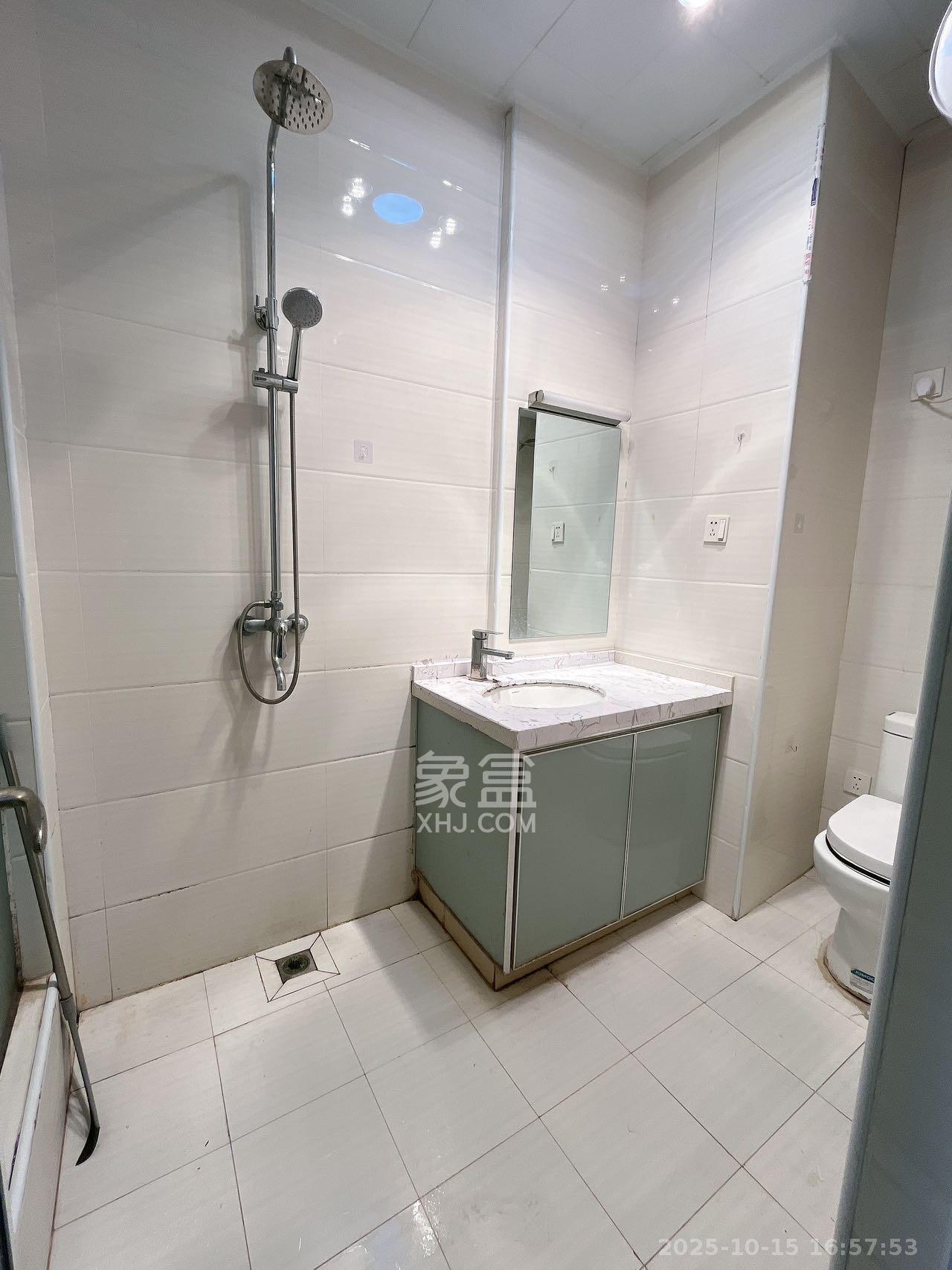 华侨假日中心（晟华苑）  1室0厅1卫    1400.0元/月室内图