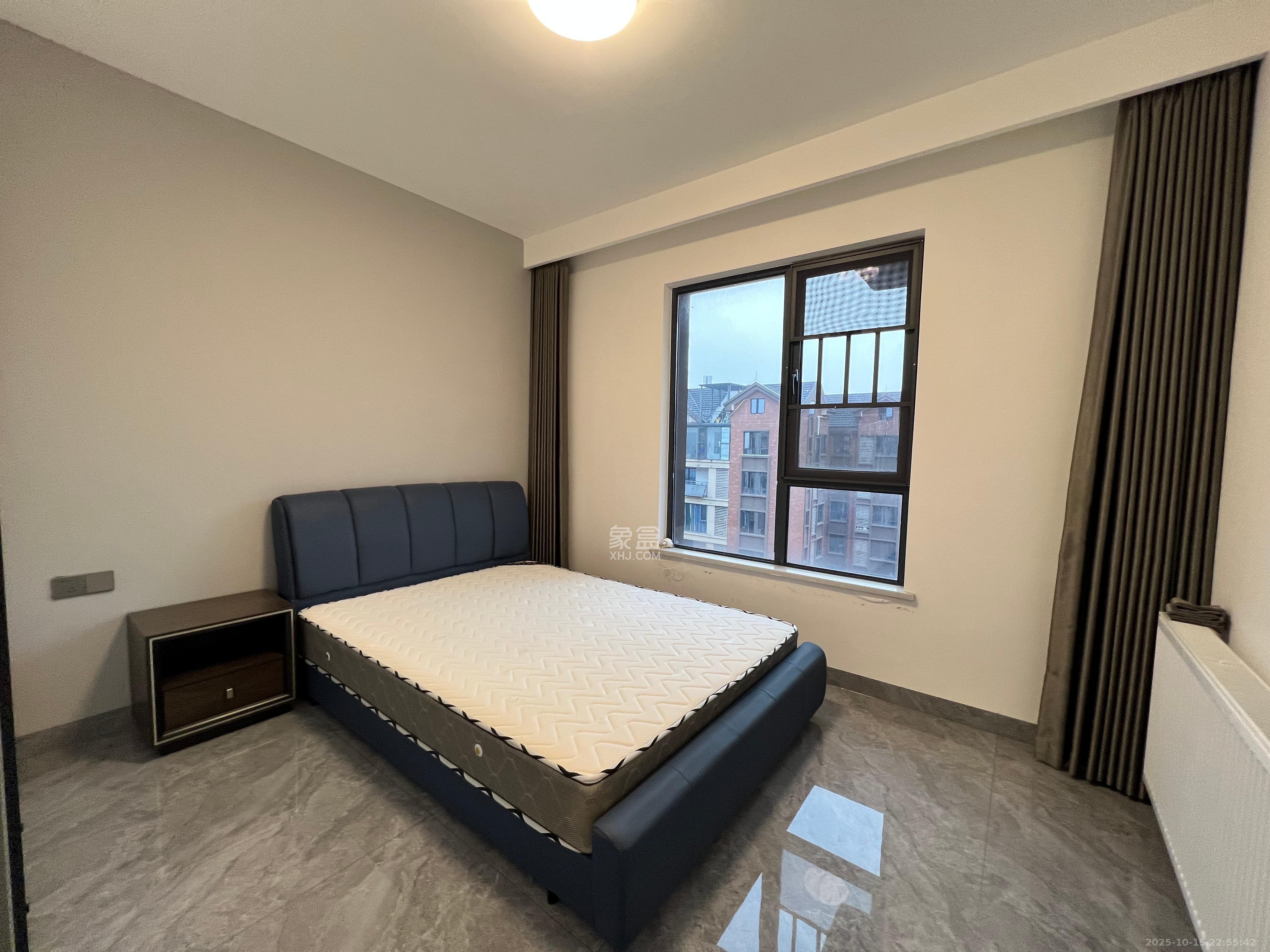 沃家苑  4室2厅1卫    118.0万 沃家苑  4室2厅1卫    118.0万卧室