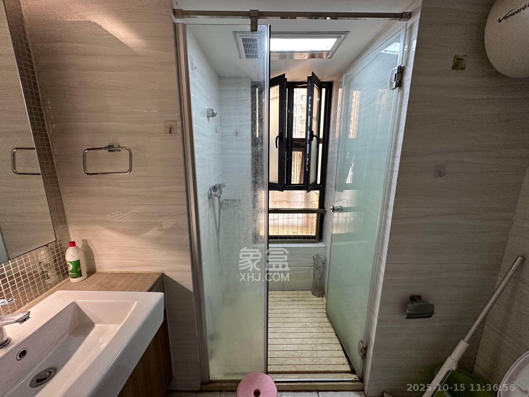 奥林匹克花园贡院三期 1室1厅1卫 1500.0元/月 奥林匹克花园贡院三期 1室1厅1卫 1500.0元/月室内图