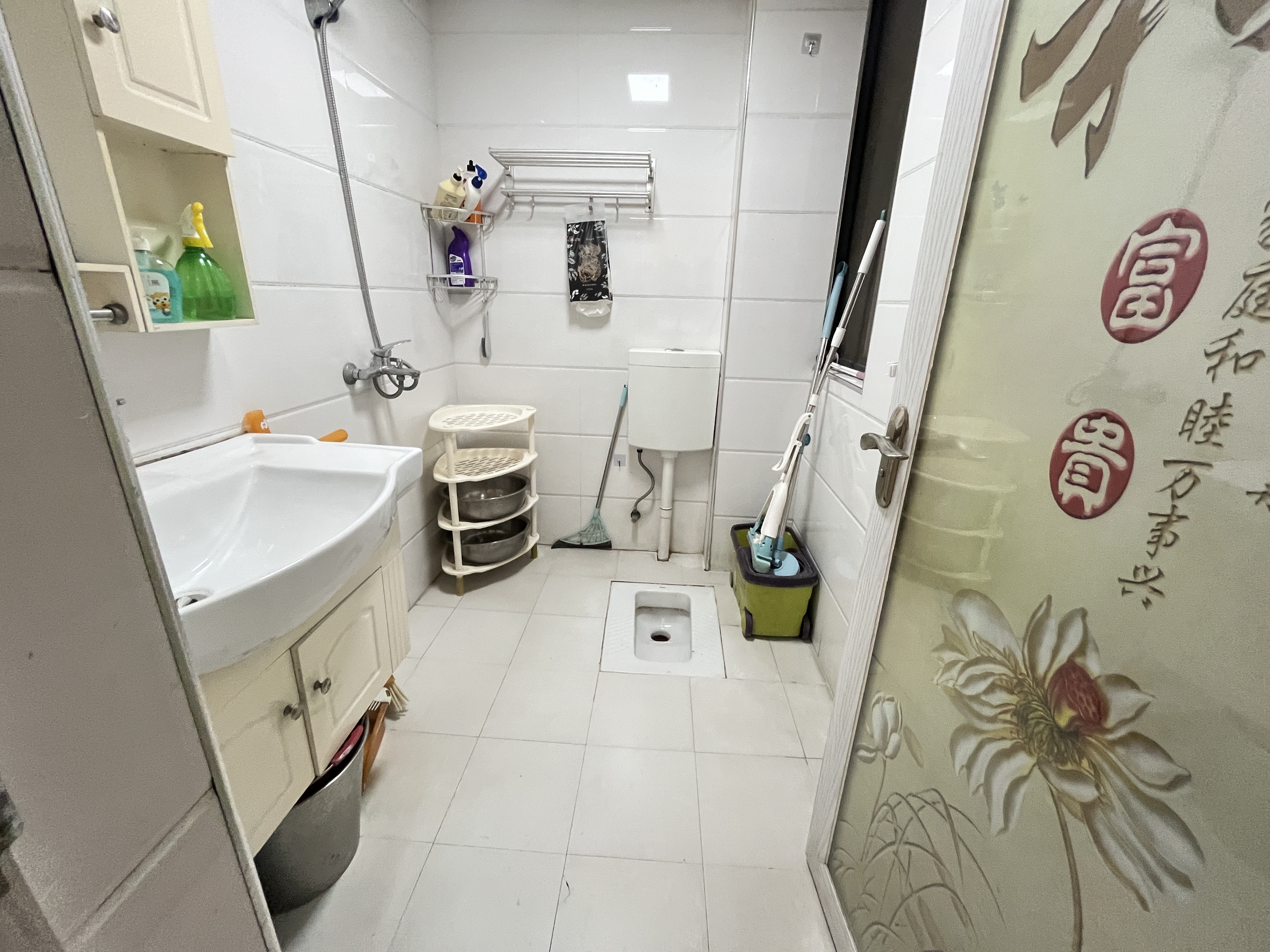 盛世东方  3室2厅2卫    49.8万客厅