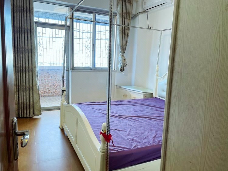 裕兴大厦  3室2厅1卫    1800.0元/月室内图