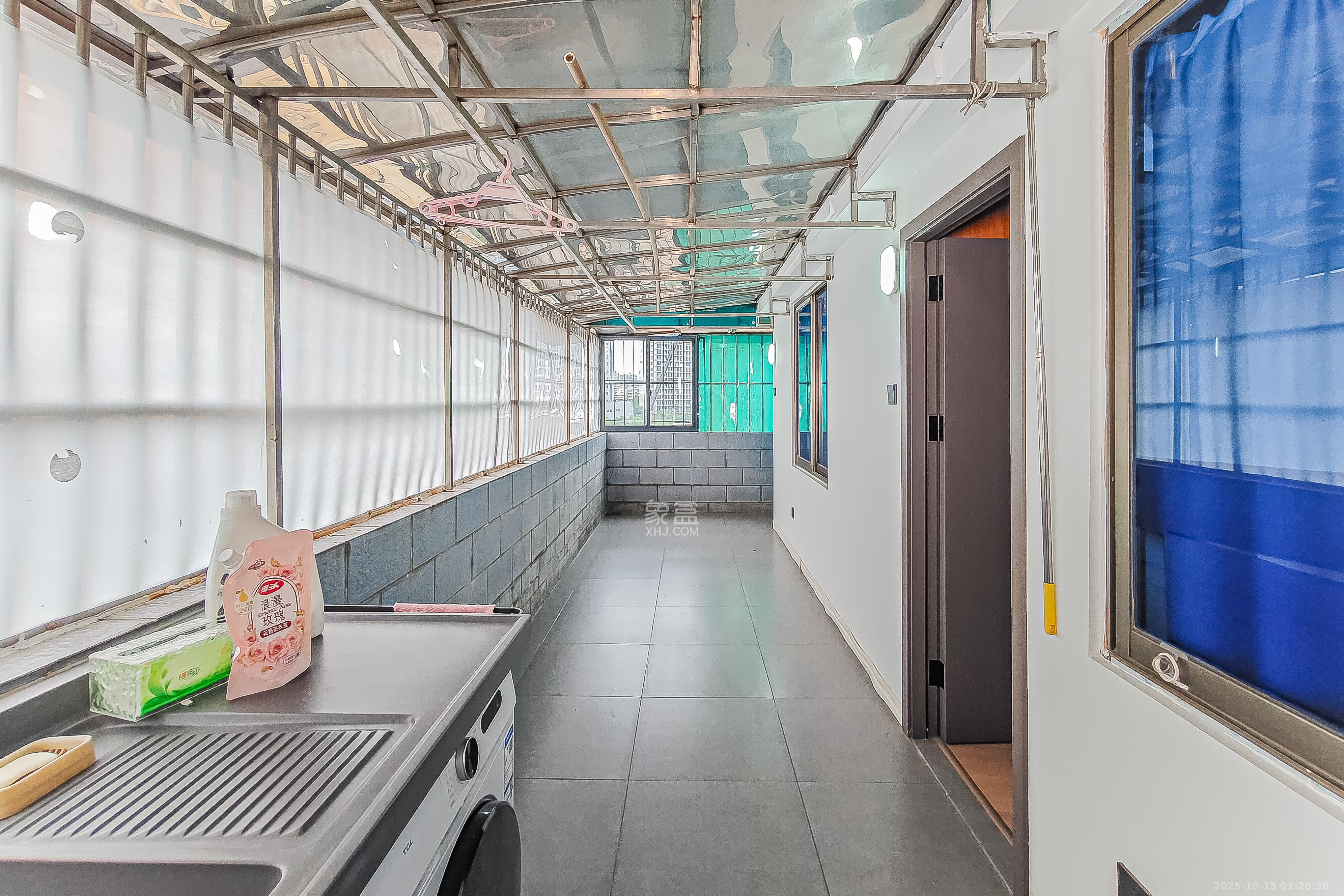 工商所宿舍（上碧湘街30号）  2室2厅2卫    108.0万阳台