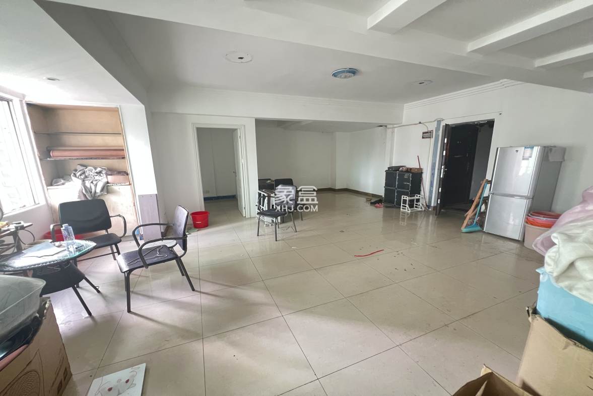 富豪大厦(富豪花园) 2室1厅1卫 1600.0元/月 富豪大厦(富豪花园) 2室1厅1卫 1600.0元/月室内图