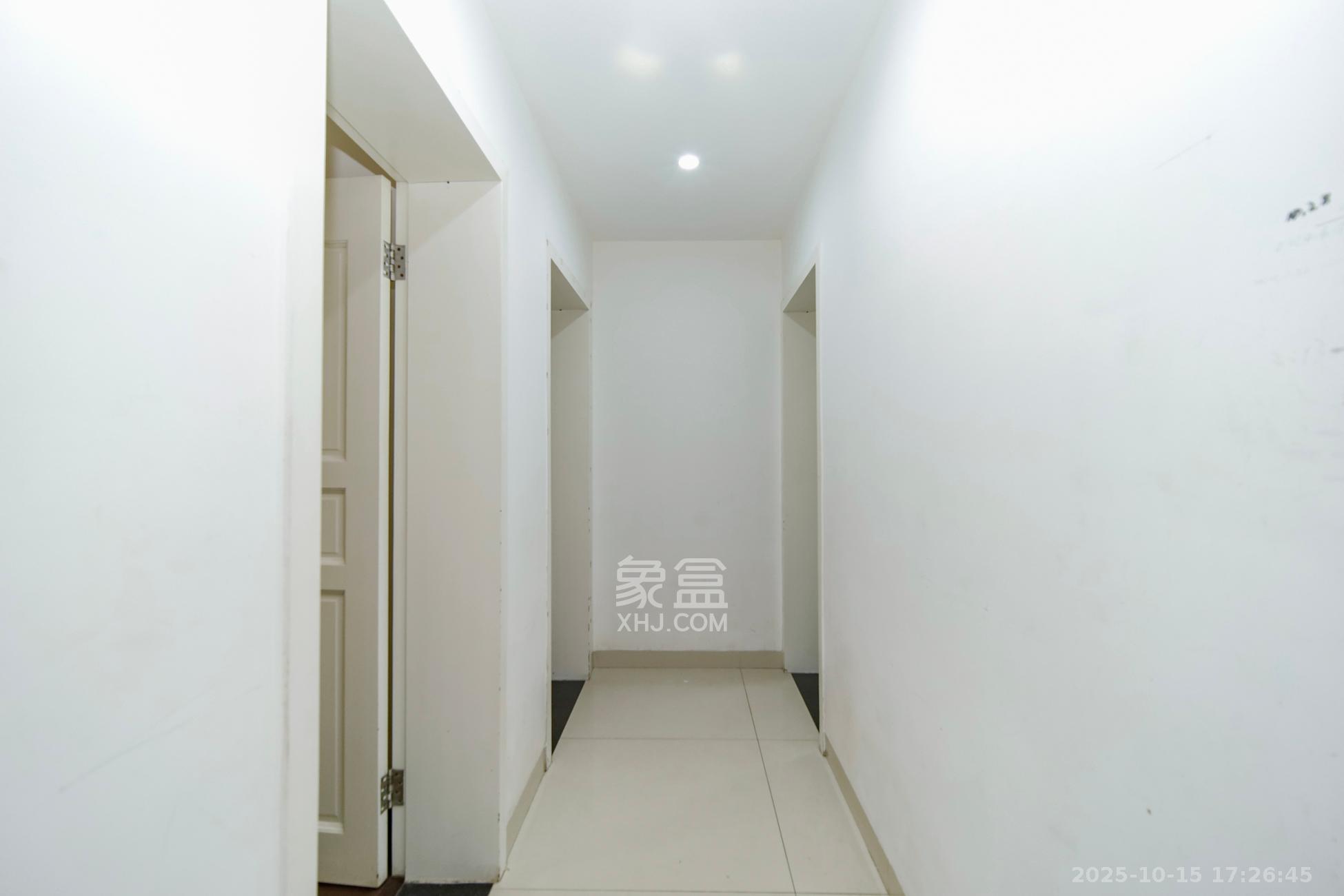 融城花苑  3室2厅1卫    68.0万其他