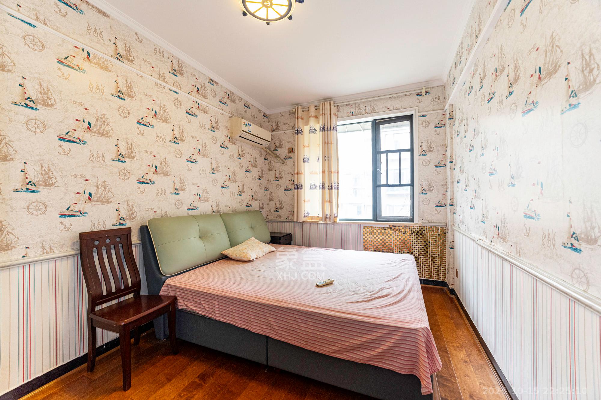 美林水郡  4室2厅2卫    118.0万卧室