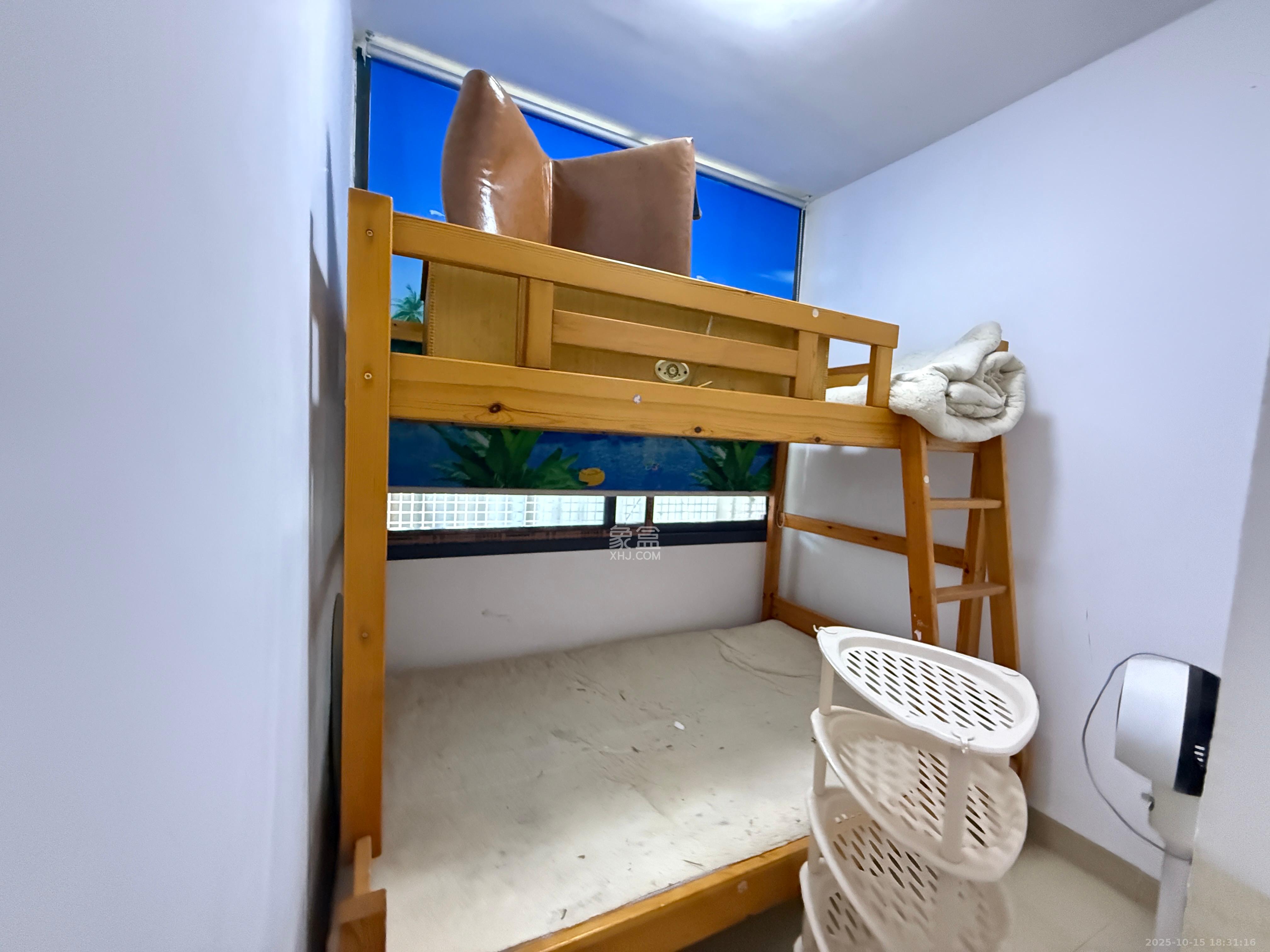 金富星城  1室2厅1卫    1500.0元/月室内图