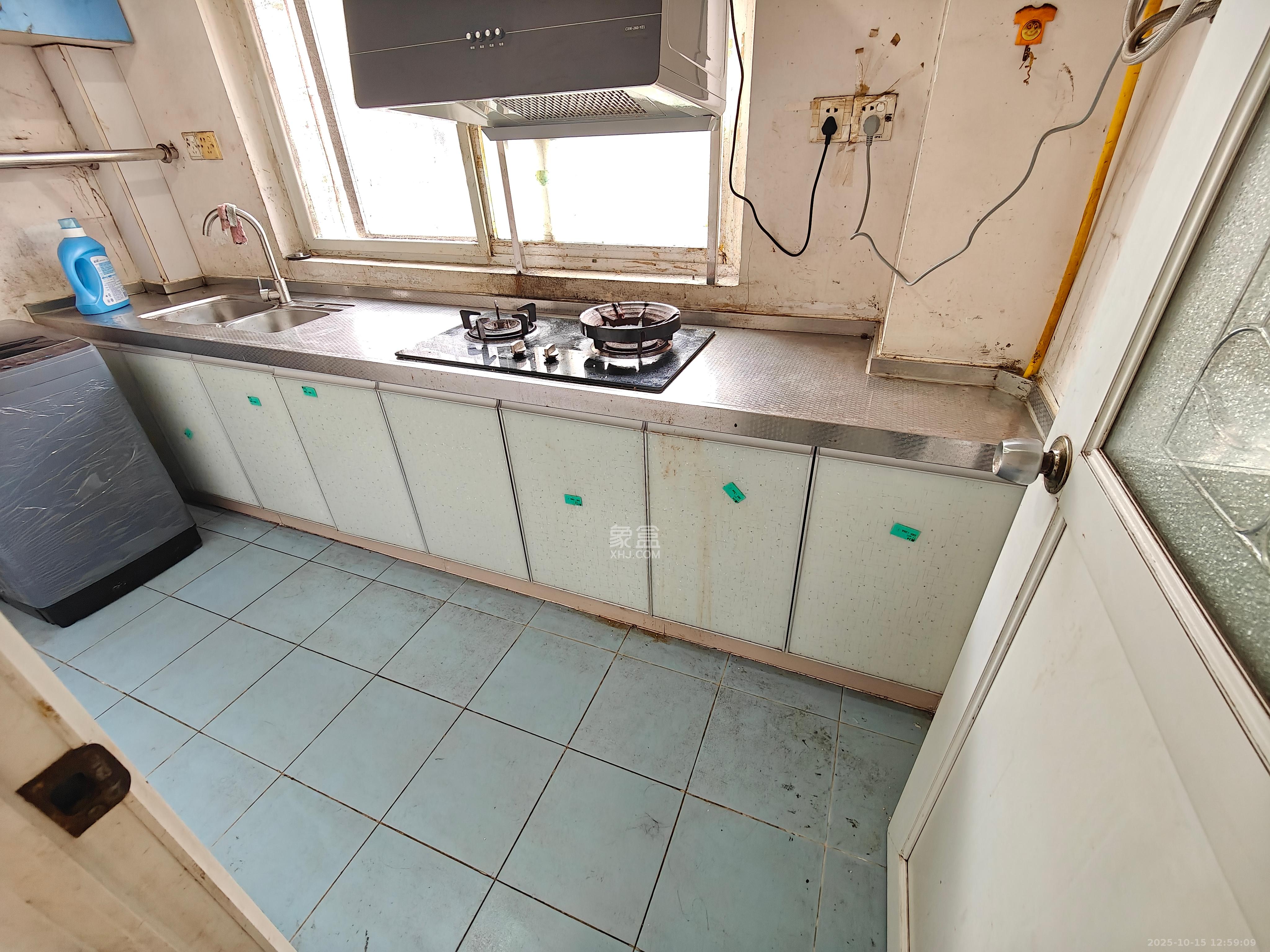 老灯泡厂宿舍（啤酒厂宿舍）  2室2厅1卫    1650.0元/月室内图