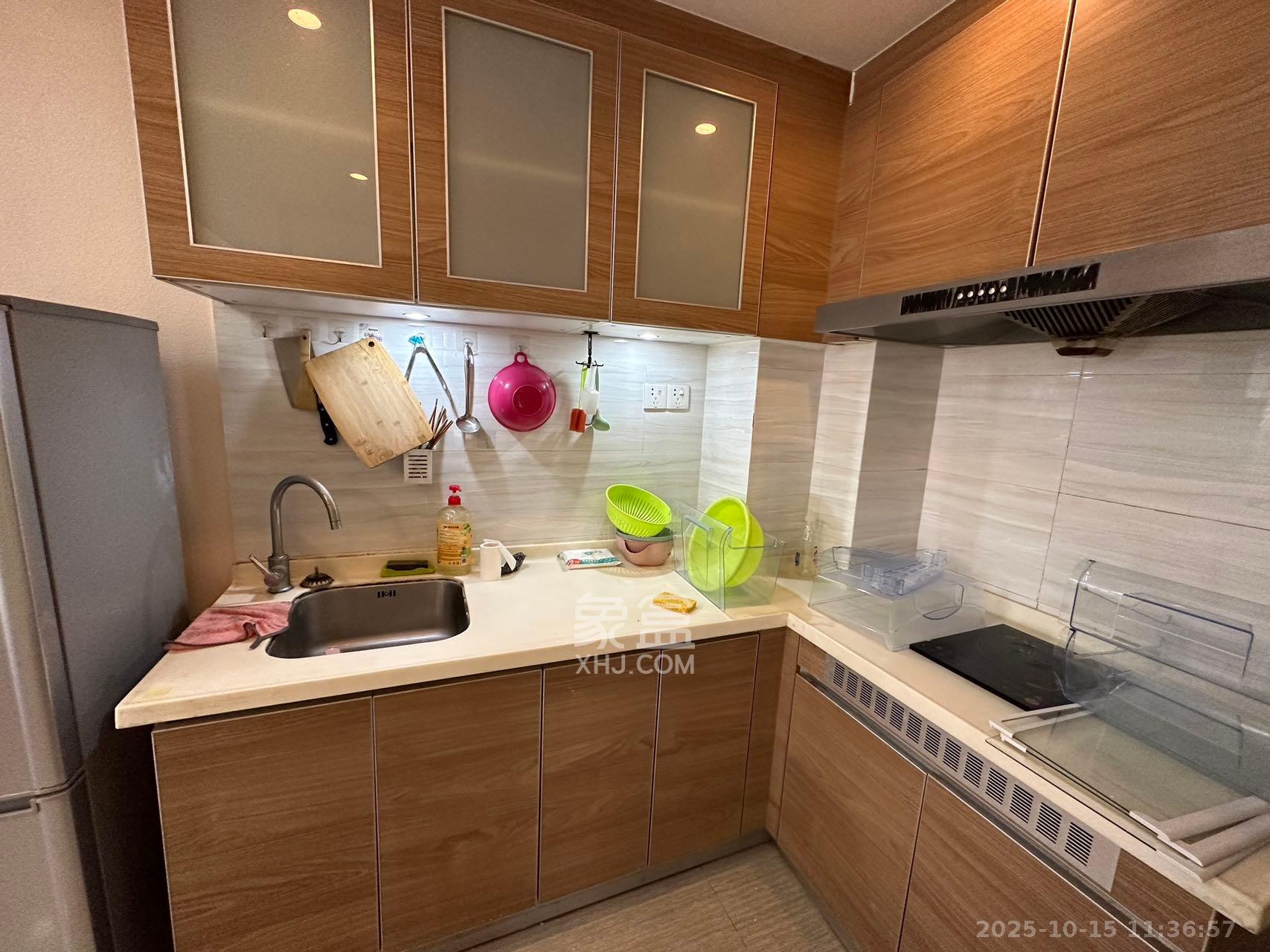 奥林匹克花园贡院三期 1室1厅1卫 1500.0元/月 奥林匹克花园贡院三期 1室1厅1卫 1500.0元/月室内图