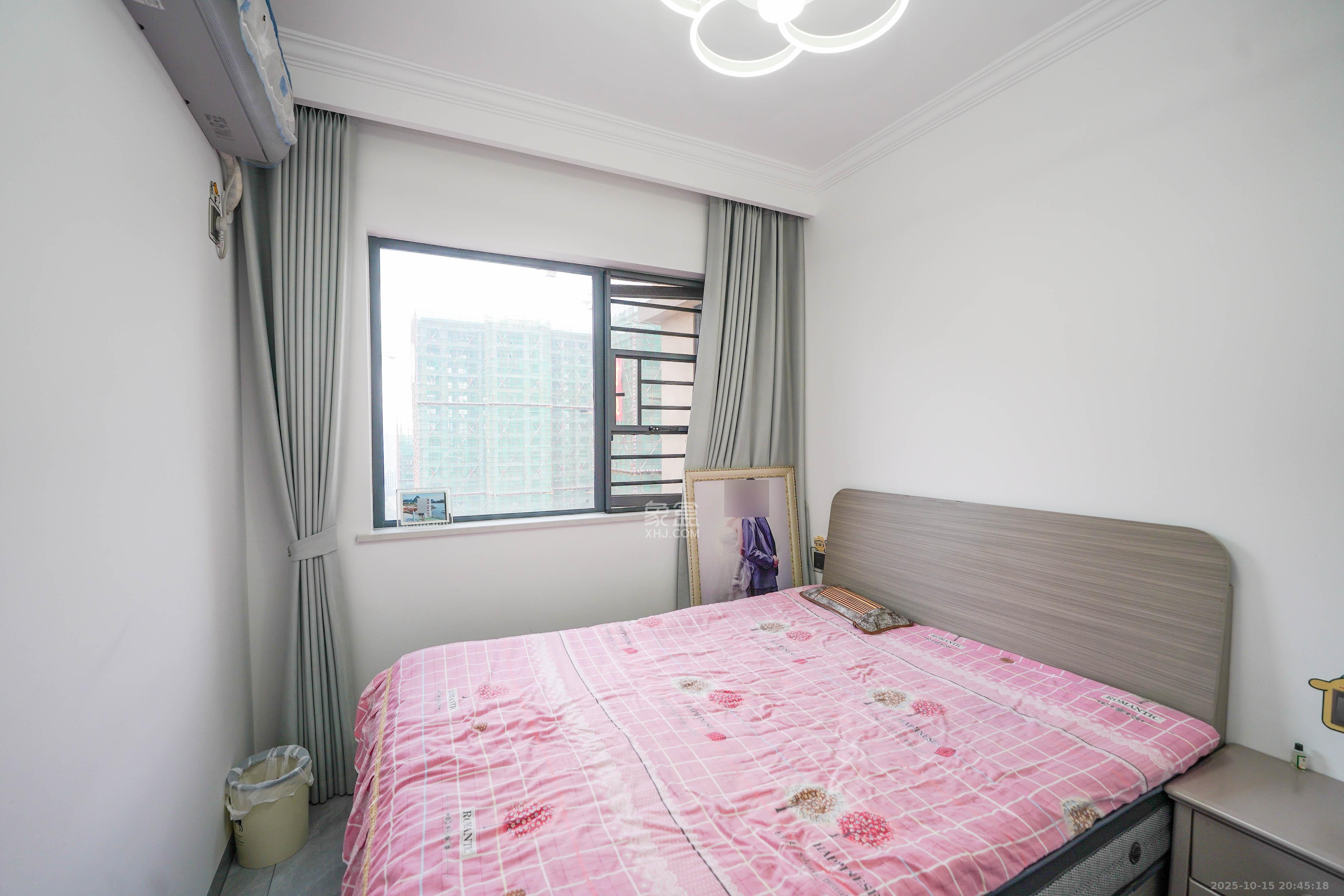 丽发新城  5室2厅2卫    145.0万卧室