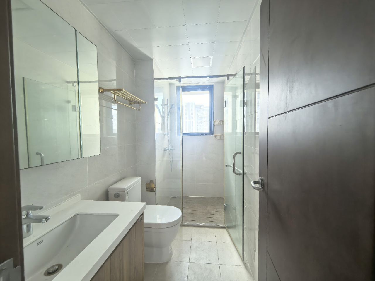 星华海岸城三期 3室2厅2卫 178.0万 星华海岸城三期 3室2厅2卫 178.0万室内图