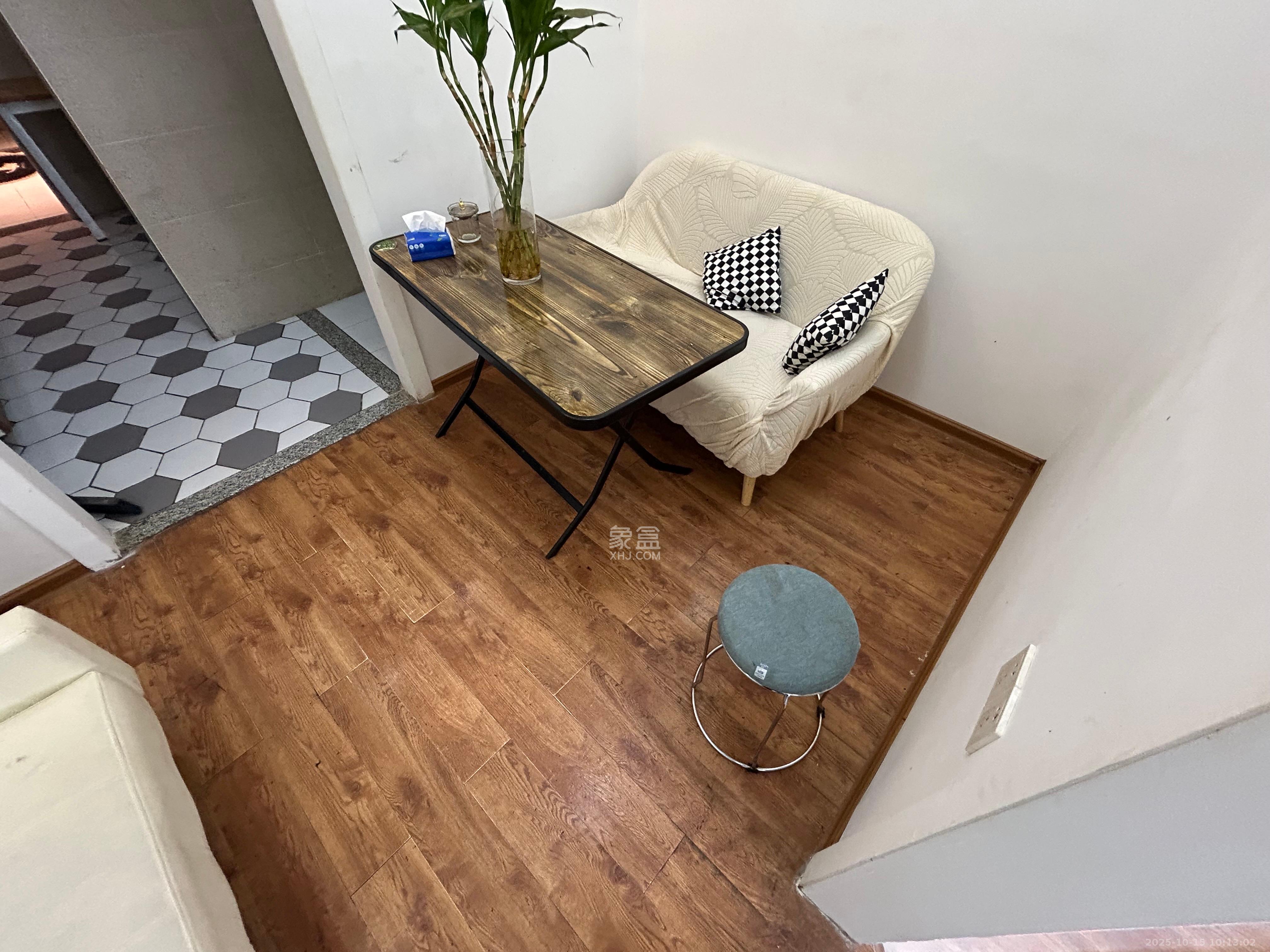 宇成开福广场   54.0㎡      1700.0元/月室内图