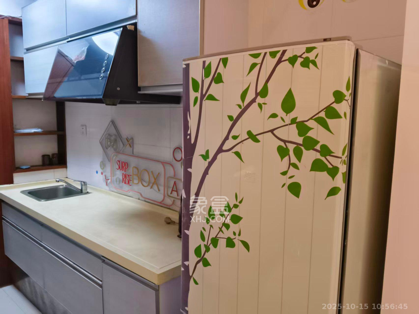 BOBO国际  1室1厅1卫    2400.0元/月 BOBO国际  1室1厅1卫    2400.0元/月室内图1